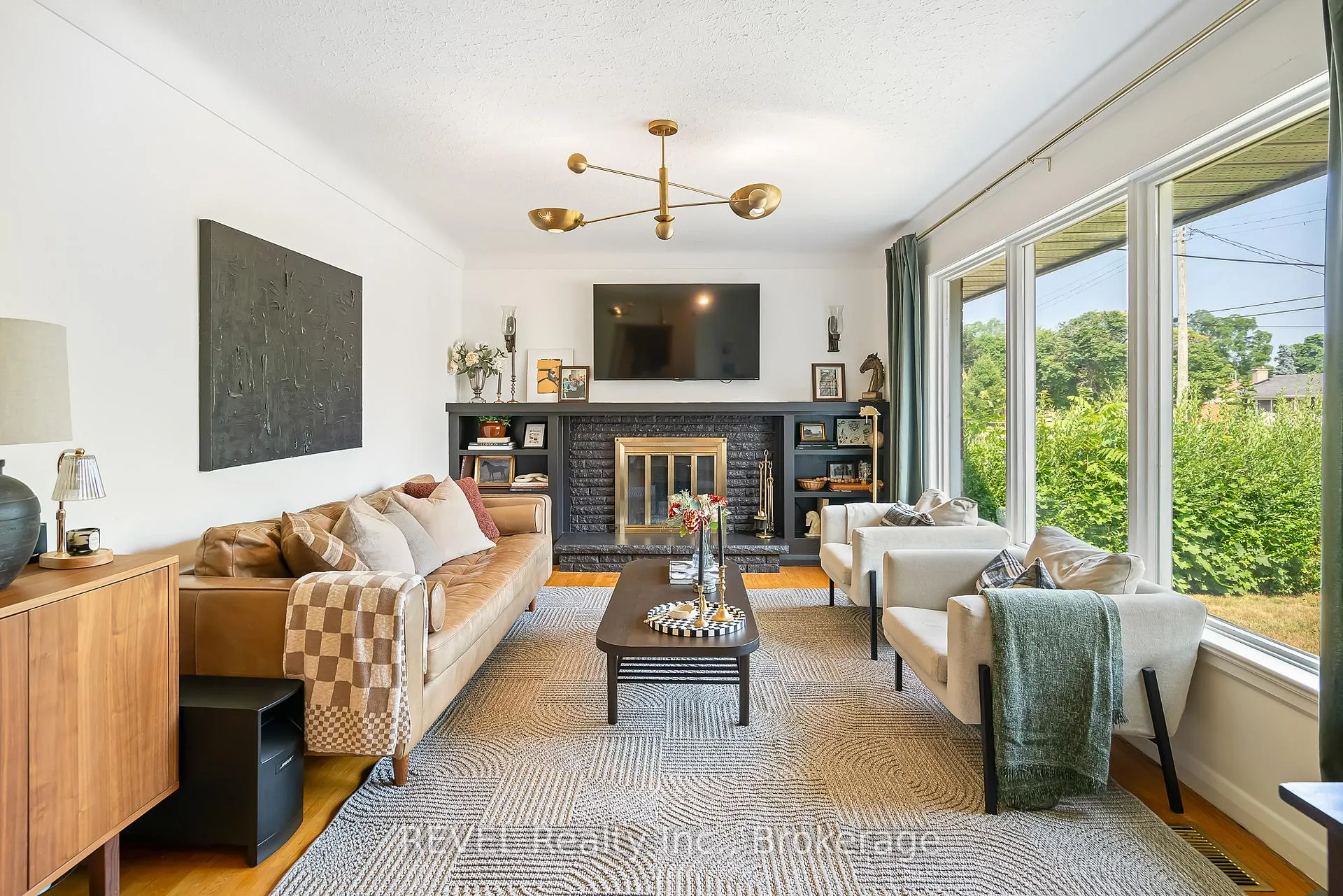 Photo 6 of 18 Broadmore Avenue, St. Catharines, Carlton/Bunting — HOMEH