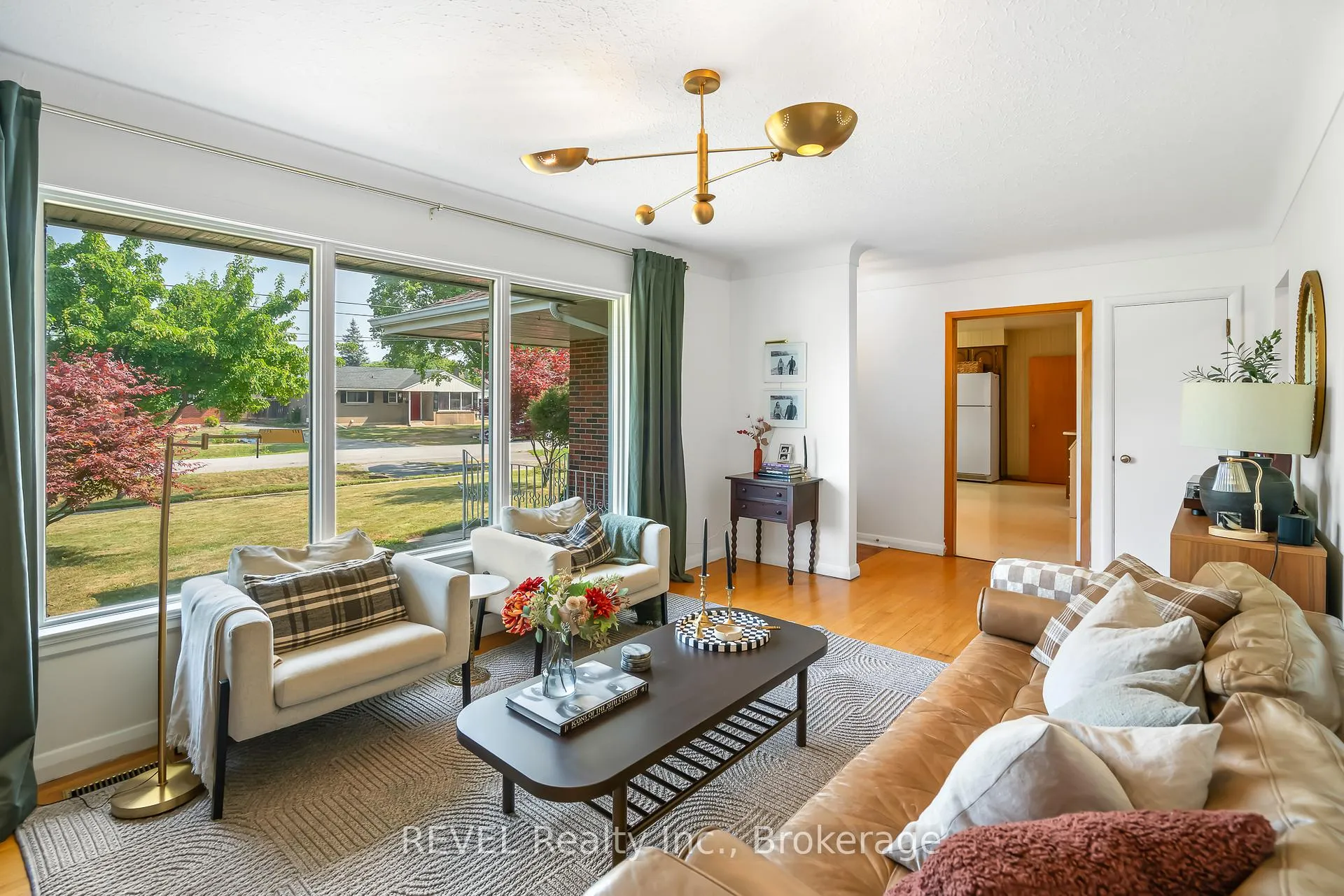 Photo 7 of 18 Broadmore Avenue, St. Catharines, Carlton/Bunting — HOMEH