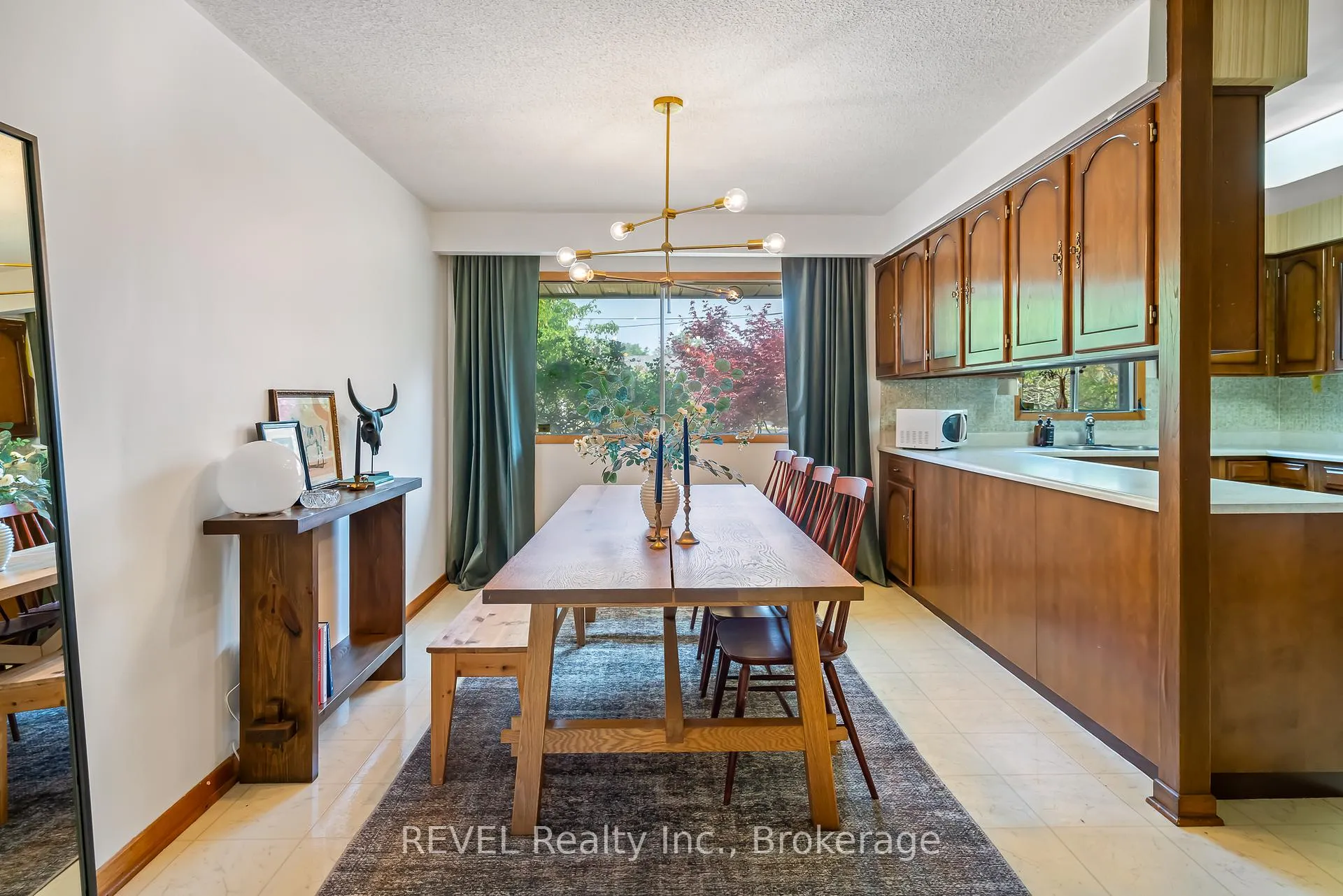 Photo 9 of 18 Broadmore Avenue, St. Catharines, Carlton/Bunting — HOMEH
