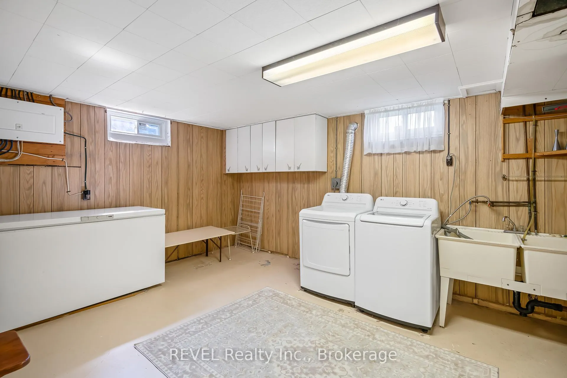 Photo 23 of 18 Broadmore Avenue, St. Catharines, Carlton/Bunting — HOMEH