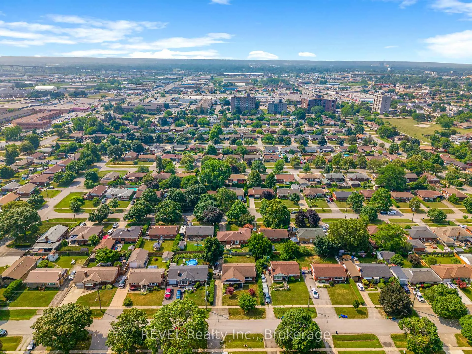 Photo 29 of 18 Broadmore Avenue, St. Catharines, Carlton/Bunting — HOMEH