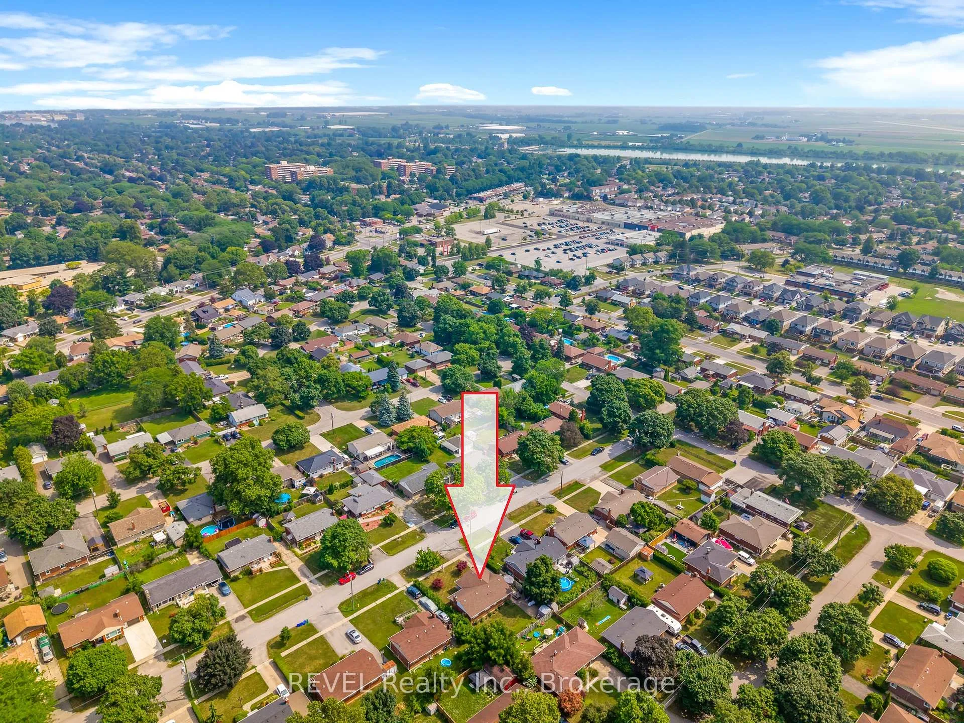 Photo 31 of 18 Broadmore Avenue, St. Catharines, Carlton/Bunting — HOMEH