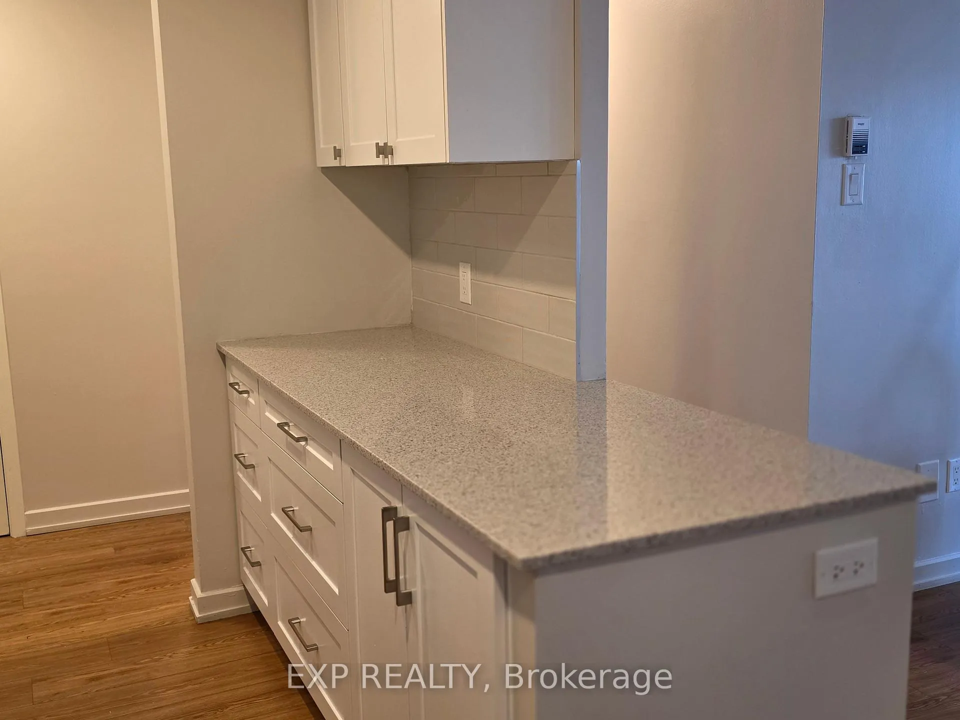 Photo 5 of Unit 101, 981 Gulf Place, Ottawa, Overbrook/Castle Heights — HOMEH