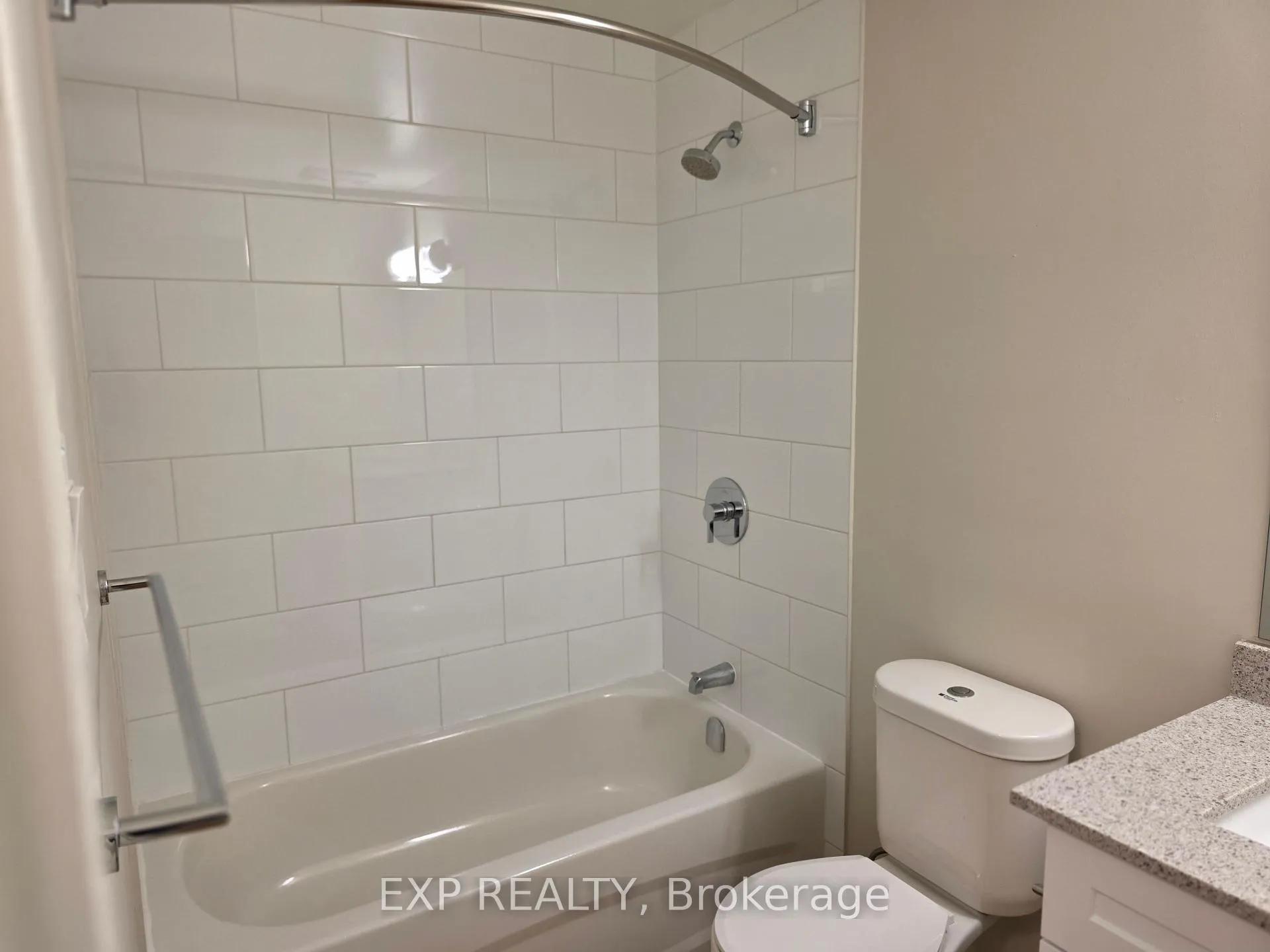 Photo 7 of Unit 101, 981 Gulf Place, Ottawa, Overbrook/Castle Heights — HOMEH