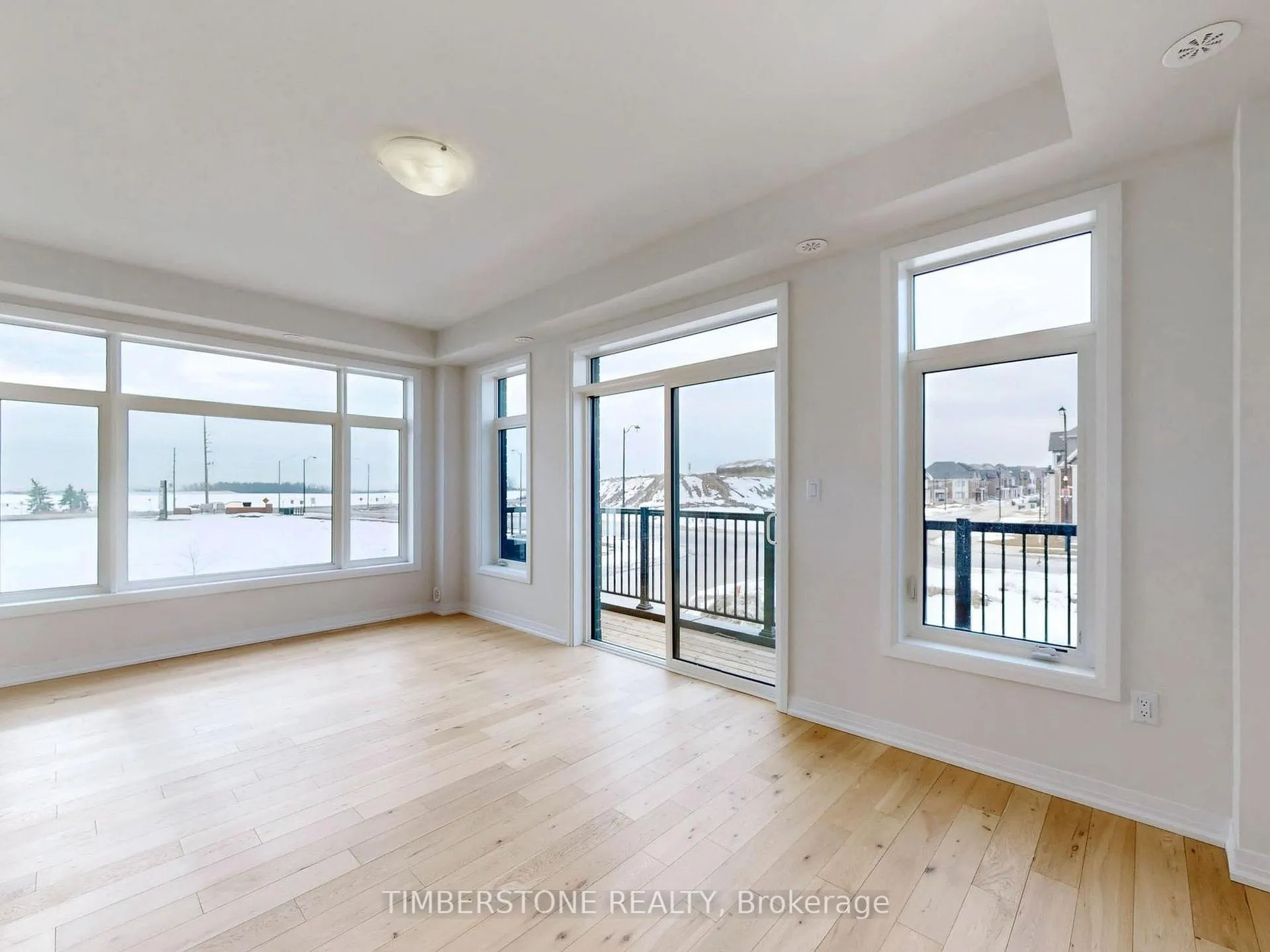 Photo 9 of 91 Blue Pond Drive, Brampton, Northwest Brampton — HOMEH