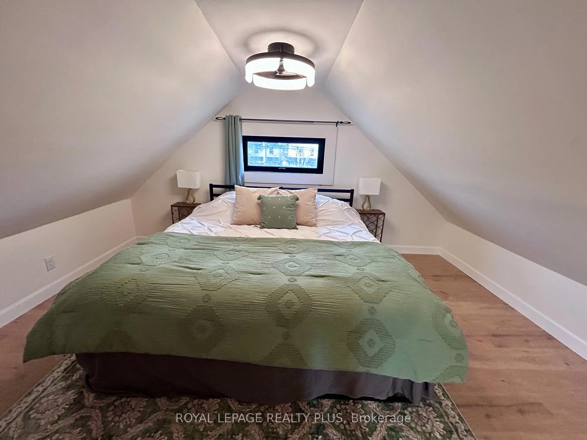Photo 15 of 371 Upper Wentworth Street, Hamilton, Inch Park — HOMEH