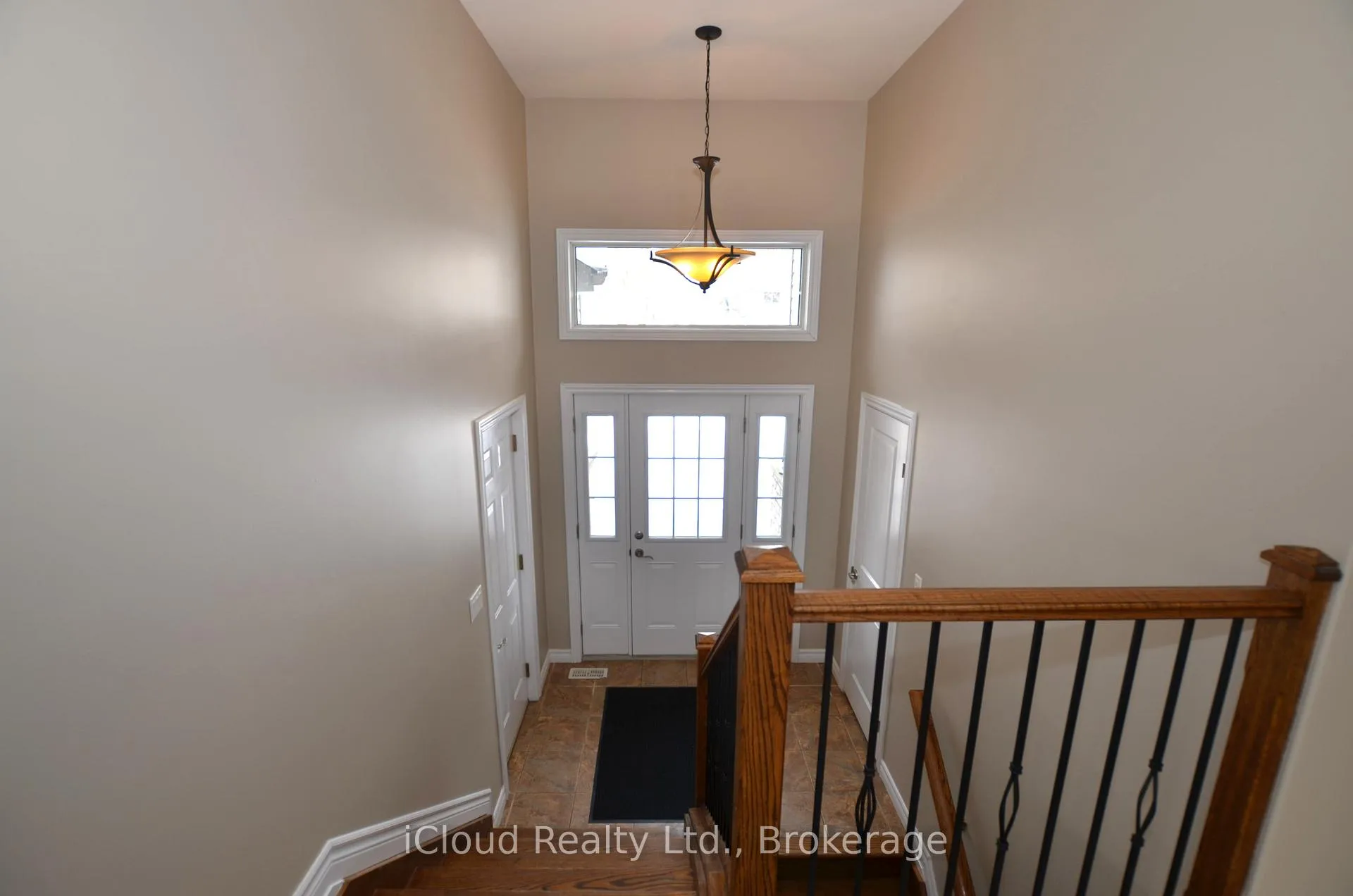 Photo 3 of 25 Rue Vanier, Tiny, Rural Tiny — HOMEH