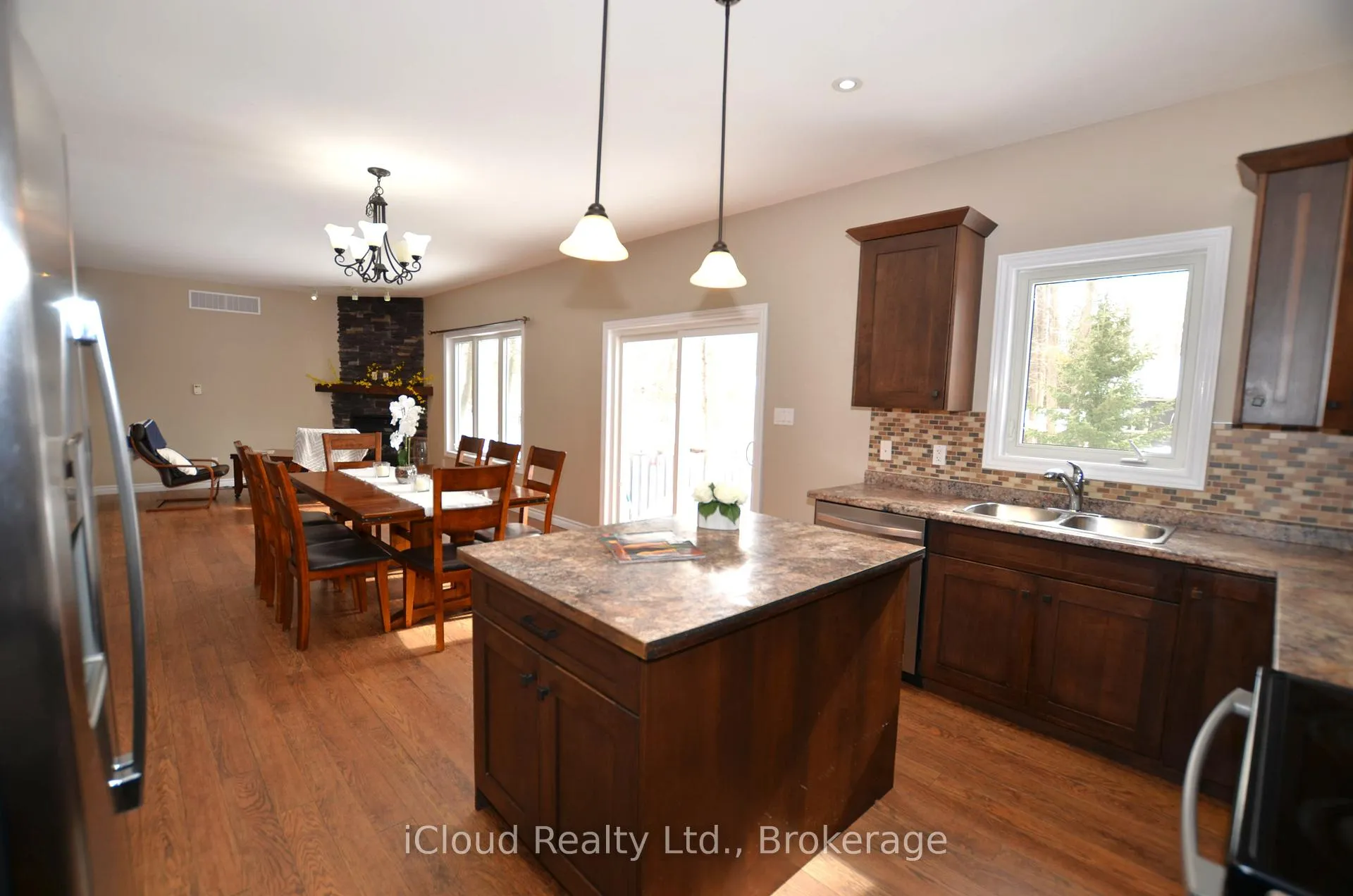 Photo 16 of 25 Rue Vanier, Tiny, Rural Tiny — HOMEH