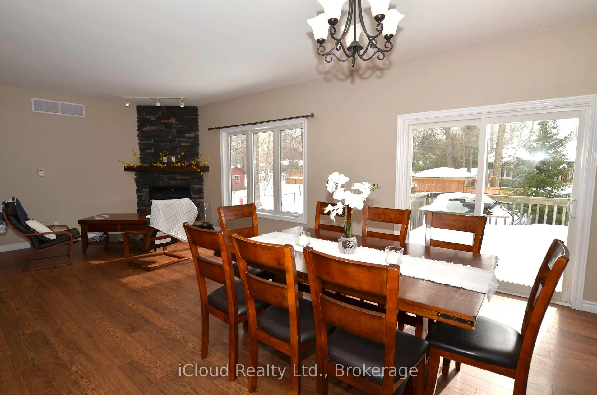 Photo 22 of 25 Rue Vanier, Tiny, Rural Tiny — HOMEH