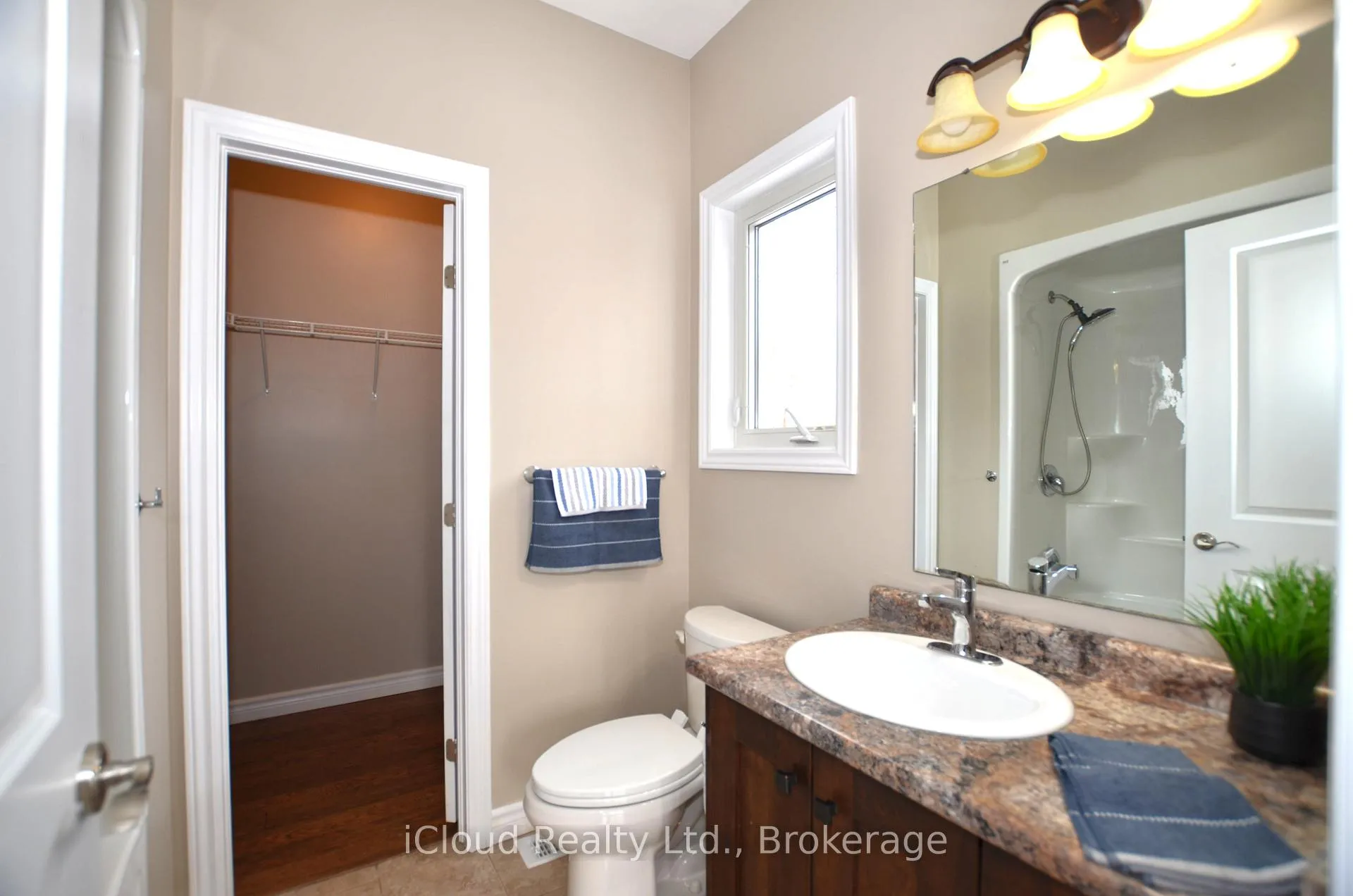 Photo 29 of 25 Rue Vanier, Tiny, Rural Tiny — HOMEH