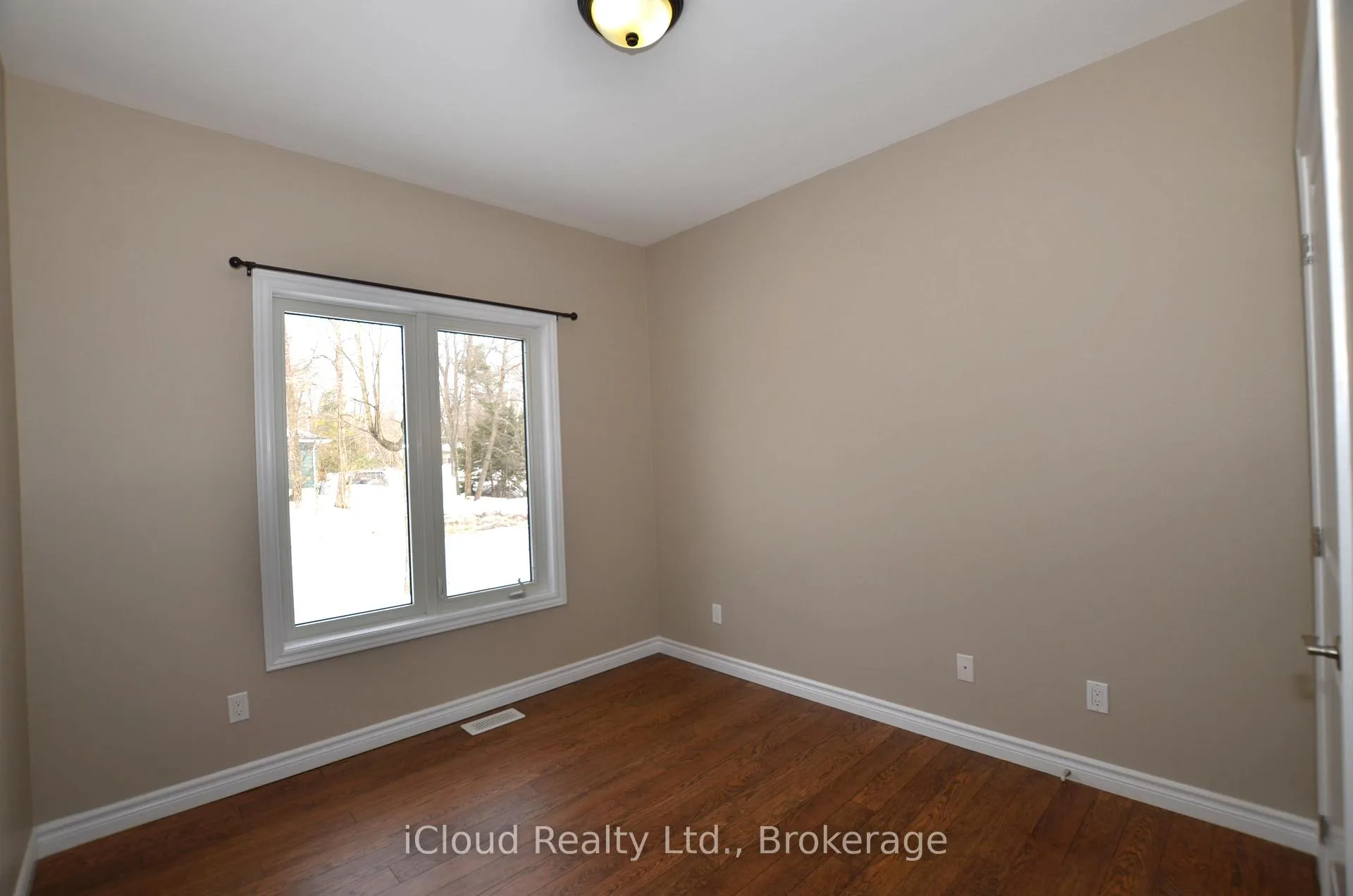 Photo 32 of 25 Rue Vanier, Tiny, Rural Tiny — HOMEH