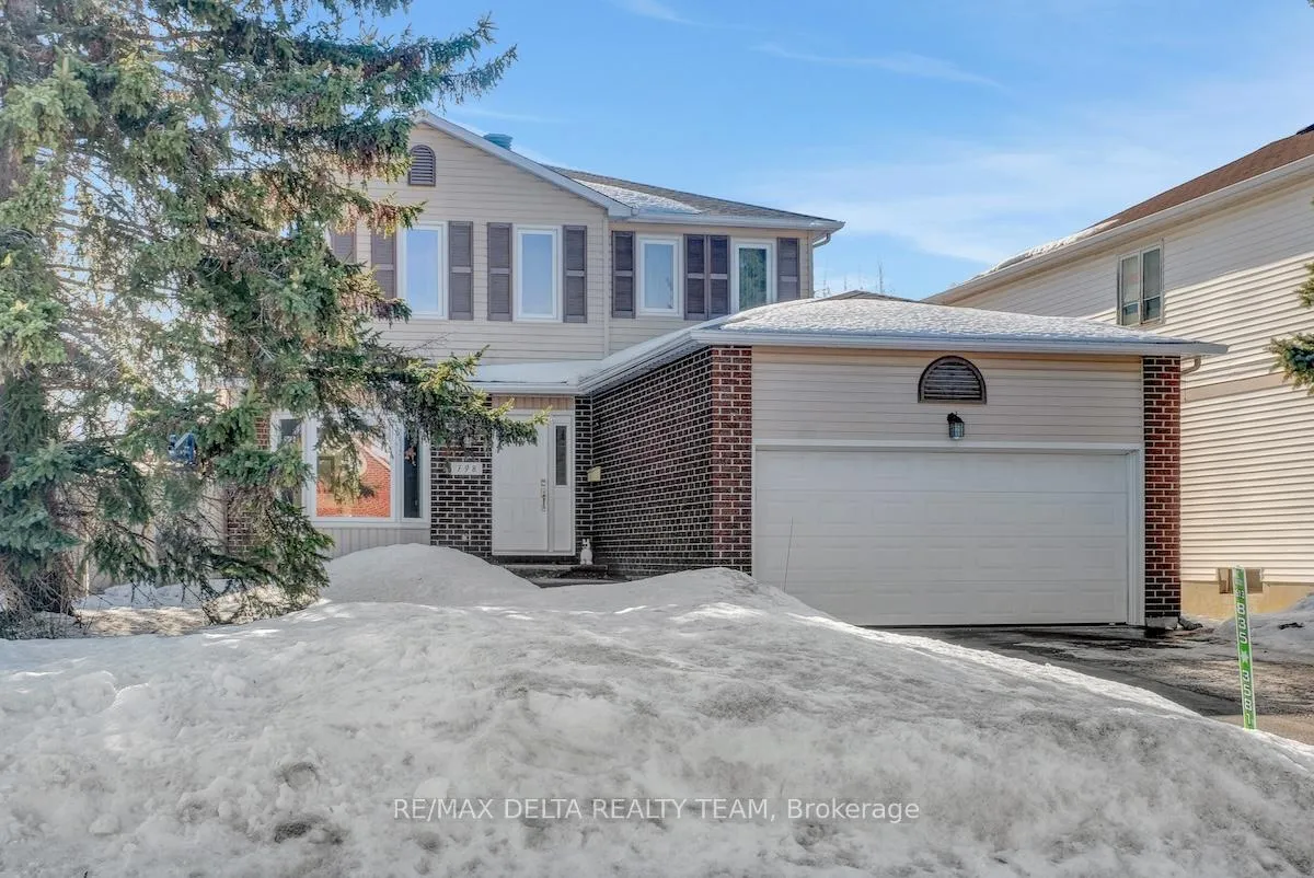 Photo 3 of 798 Lalande Terrace, Ottawa, Fallingbrook/Ridgemount — HOMEH