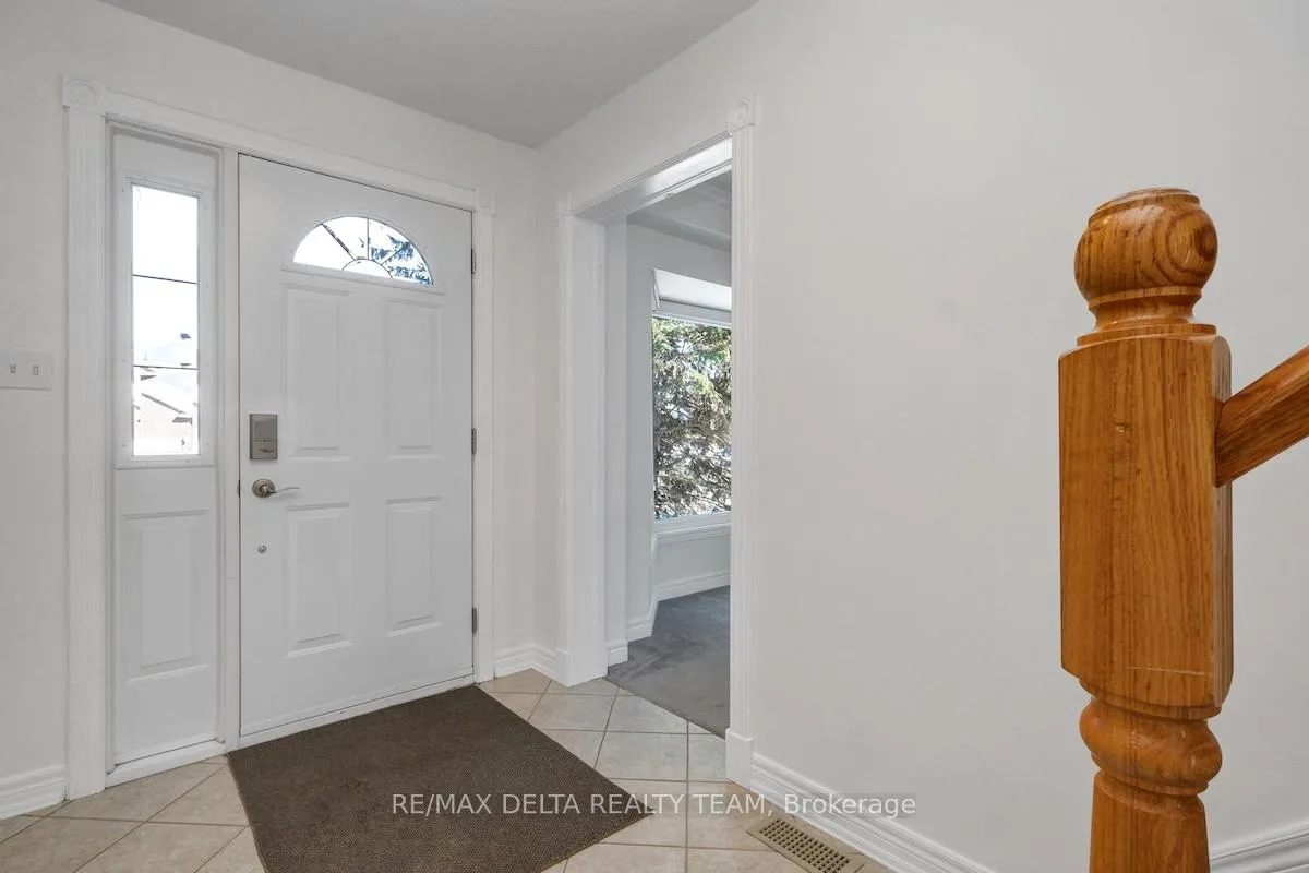 Photo 7 of 798 Lalande Terrace, Ottawa, Fallingbrook/Ridgemount — HOMEH