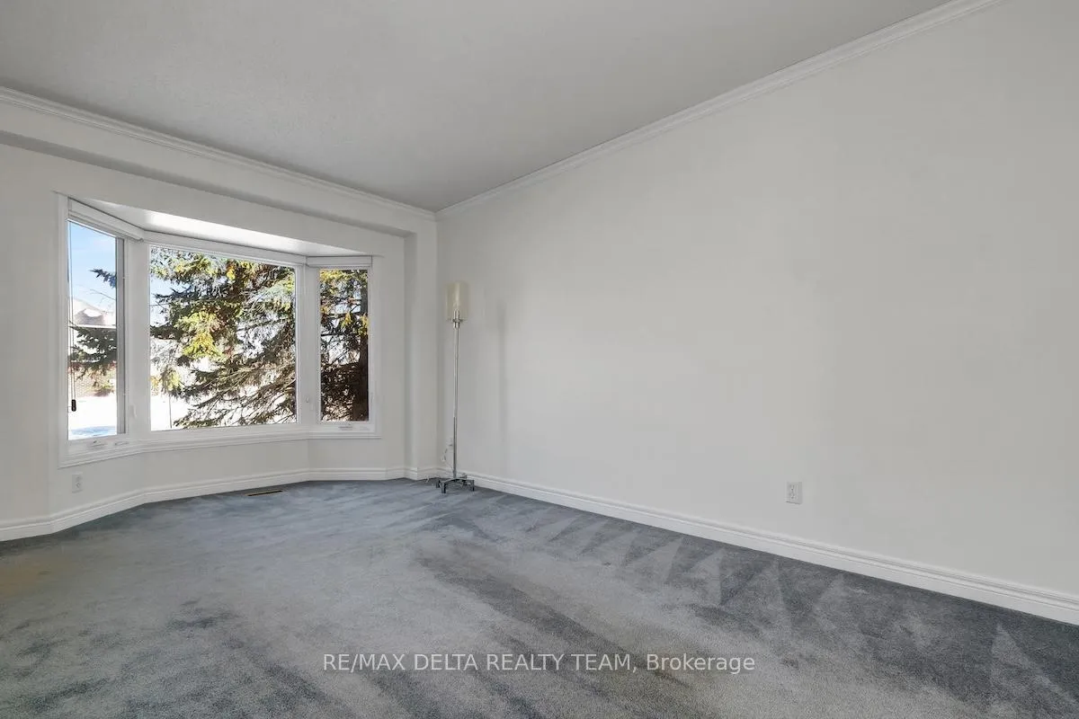 Photo 9 of 798 Lalande Terrace, Ottawa, Fallingbrook/Ridgemount — HOMEH