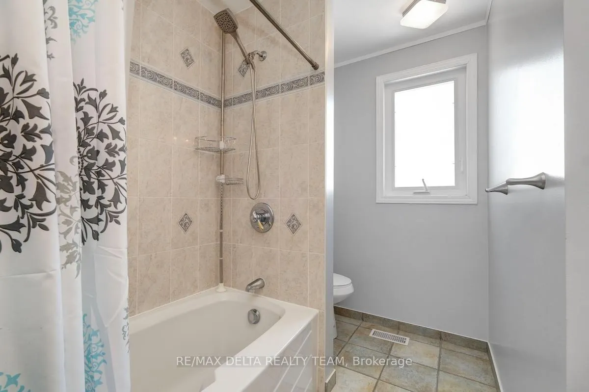 Photo 30 of 798 Lalande Terrace, Ottawa, Fallingbrook/Ridgemount — HOMEH
