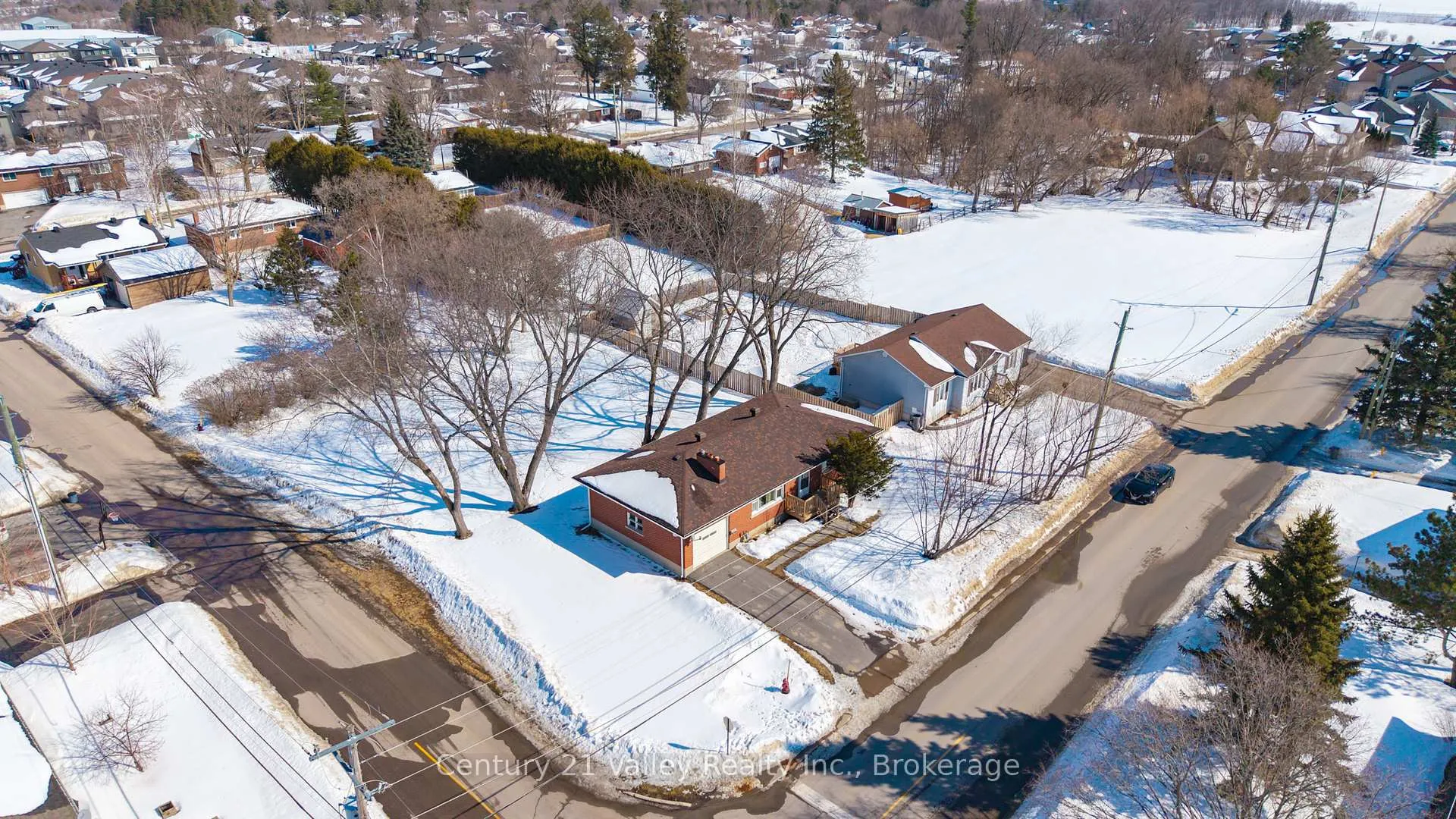 Photo 4 of 104 Arthur Street, Arnprior — HOMEH