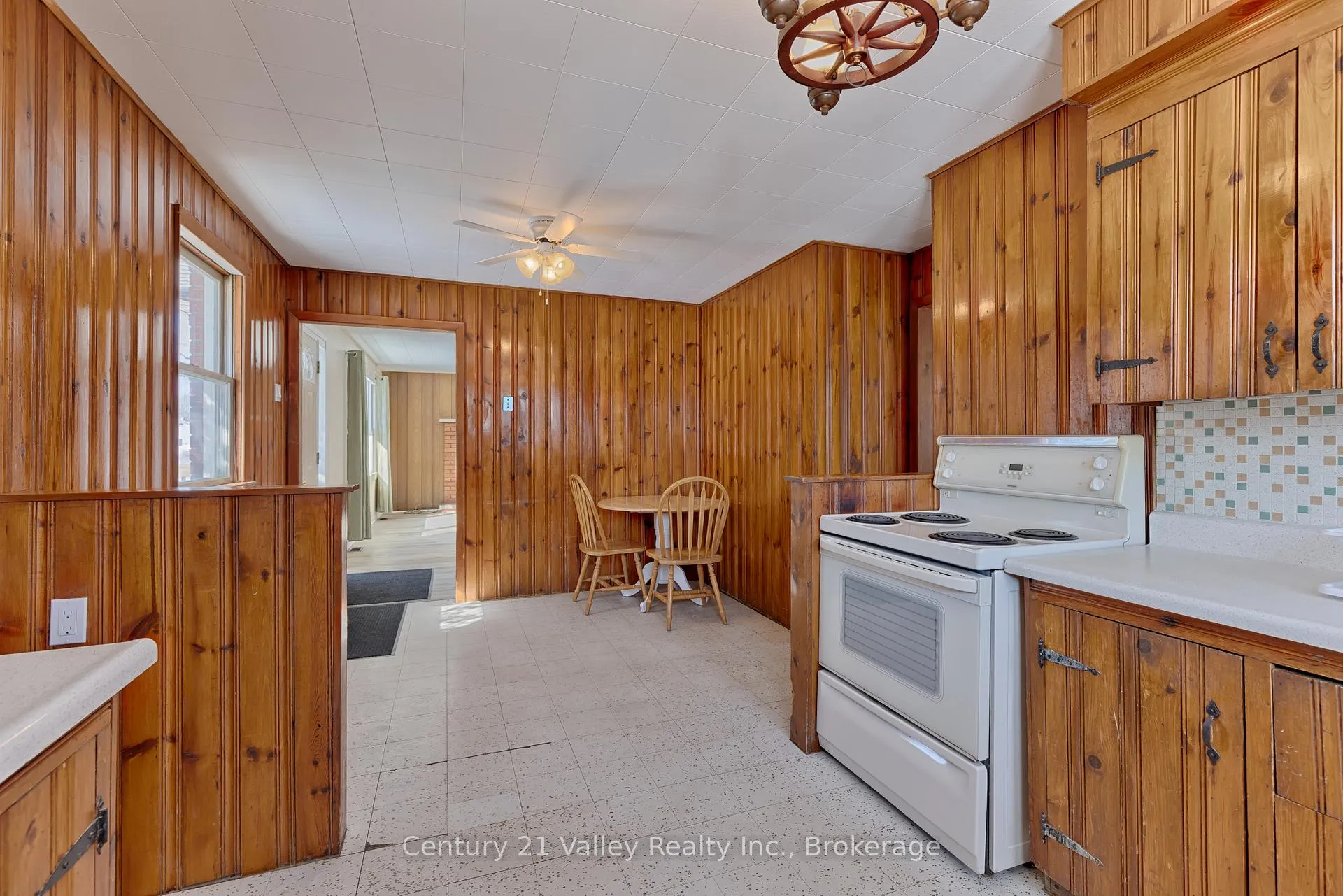 Photo 15 of 104 Arthur Street, Arnprior — HOMEH