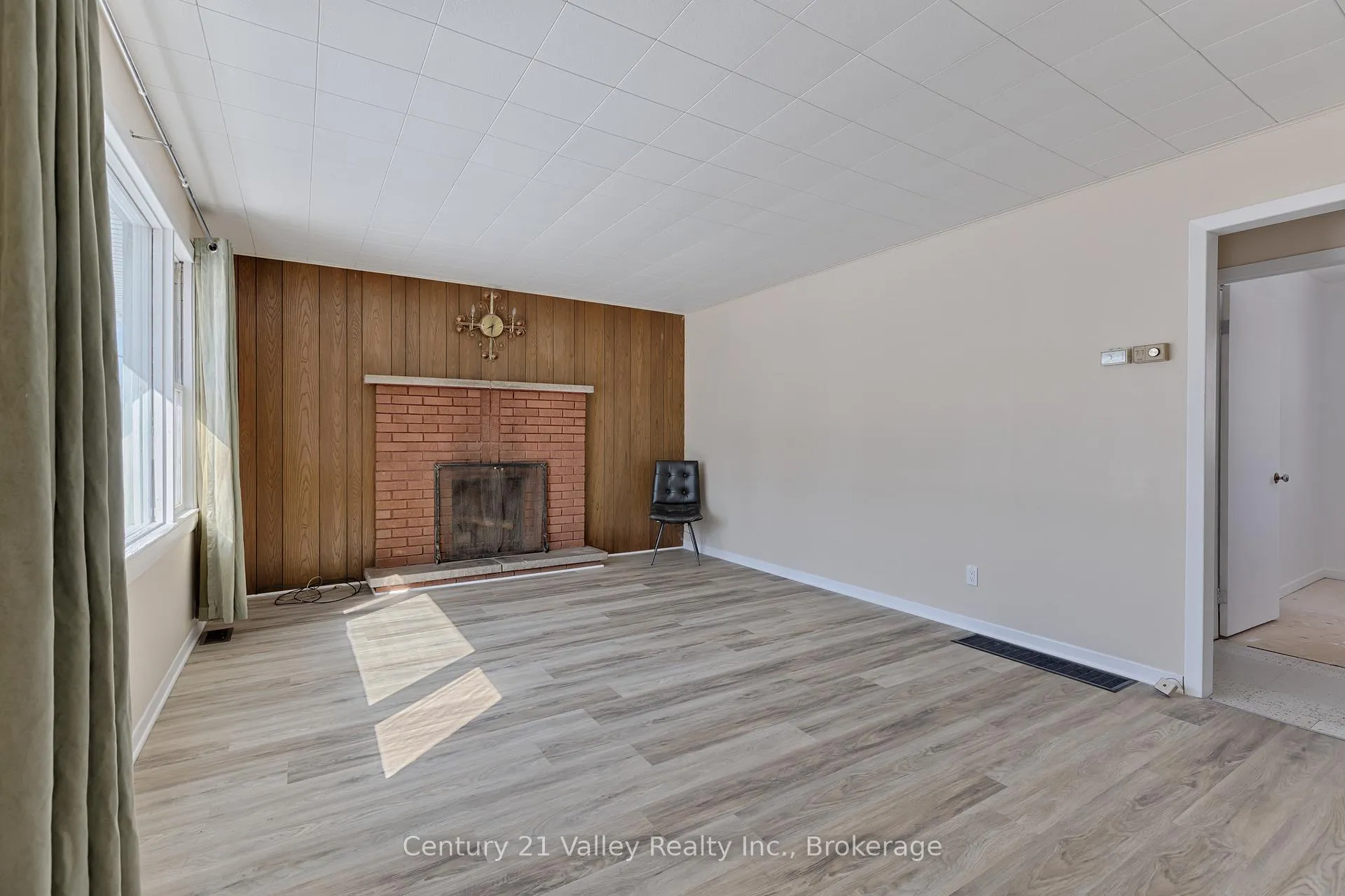 Photo 17 of 104 Arthur Street, Arnprior — HOMEH