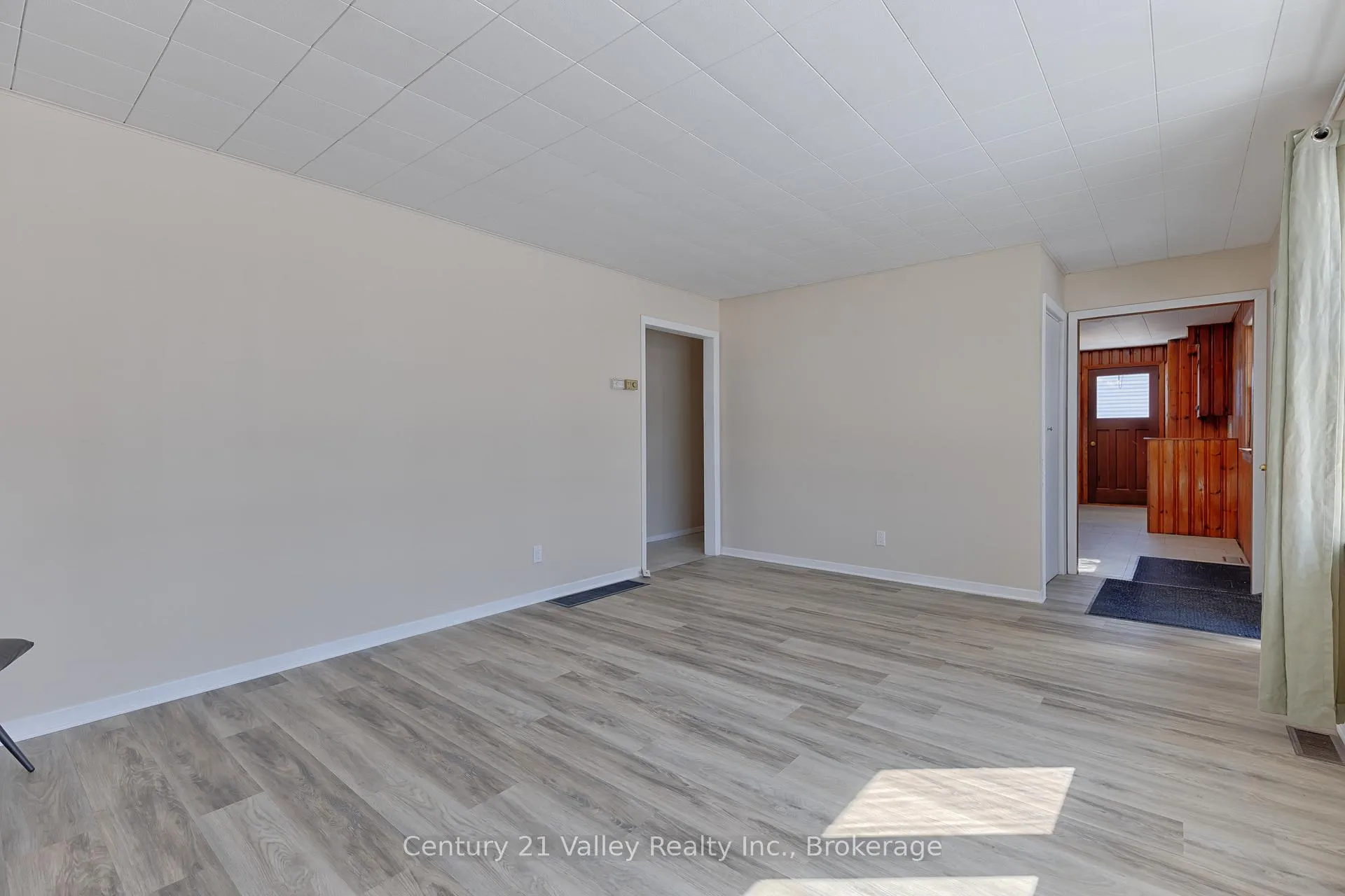 Photo 20 of 104 Arthur Street, Arnprior — HOMEH