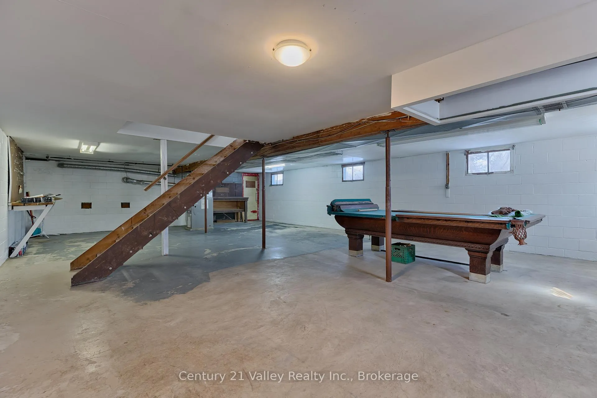 Photo 31 of 104 Arthur Street, Arnprior — HOMEH