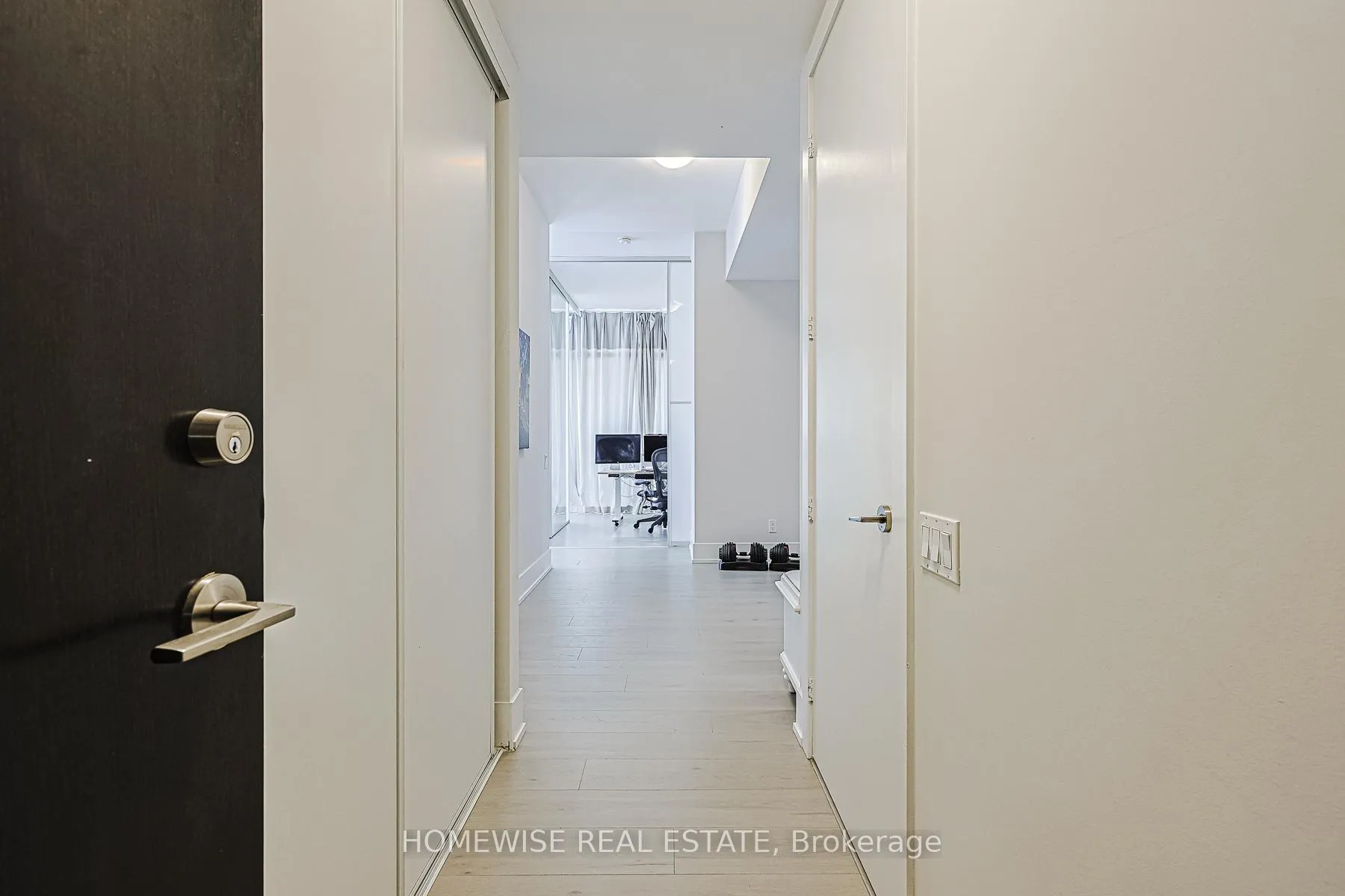Photo 3 of Unit 4203, 33 Charles Street E, Toronto, Church-Yonge Corridor — HOMEH