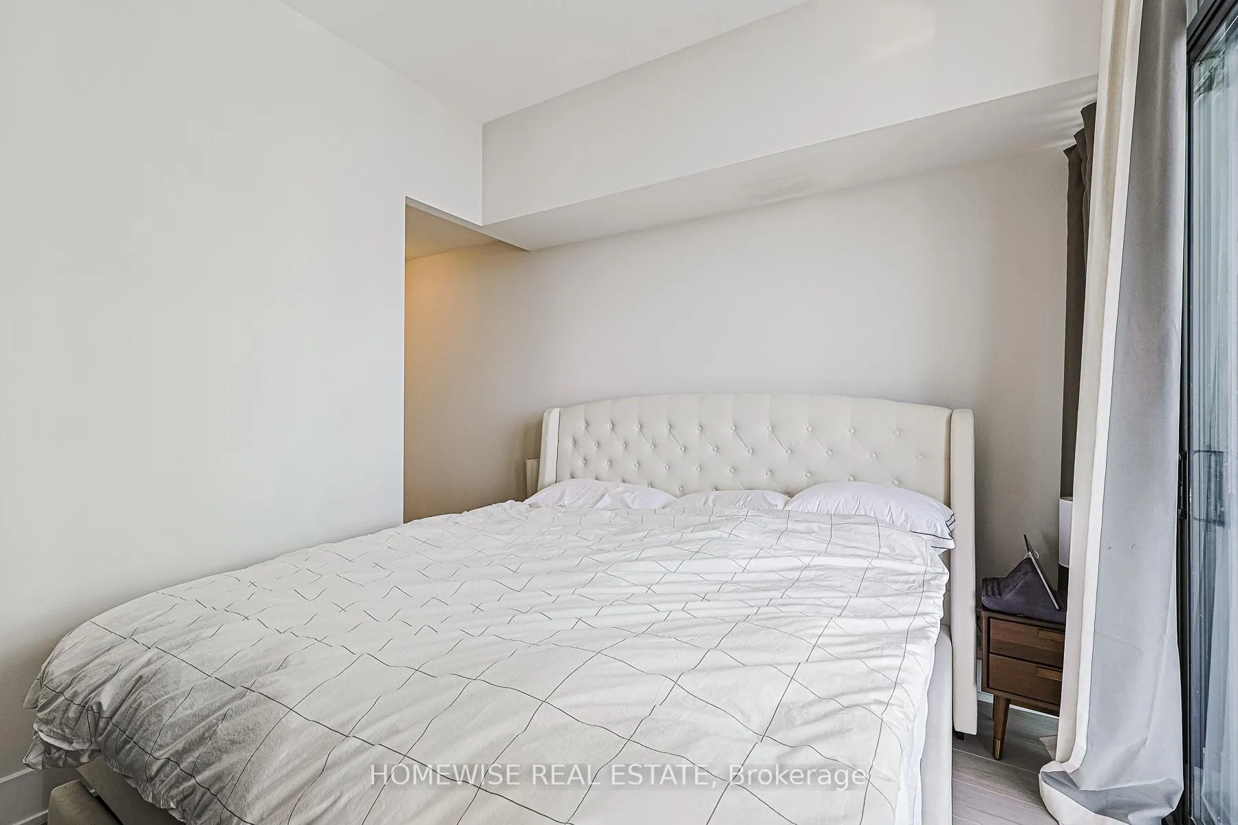 Photo 36 of Unit 4203, 33 Charles Street E, Toronto, Church-Yonge Corridor — HOMEH