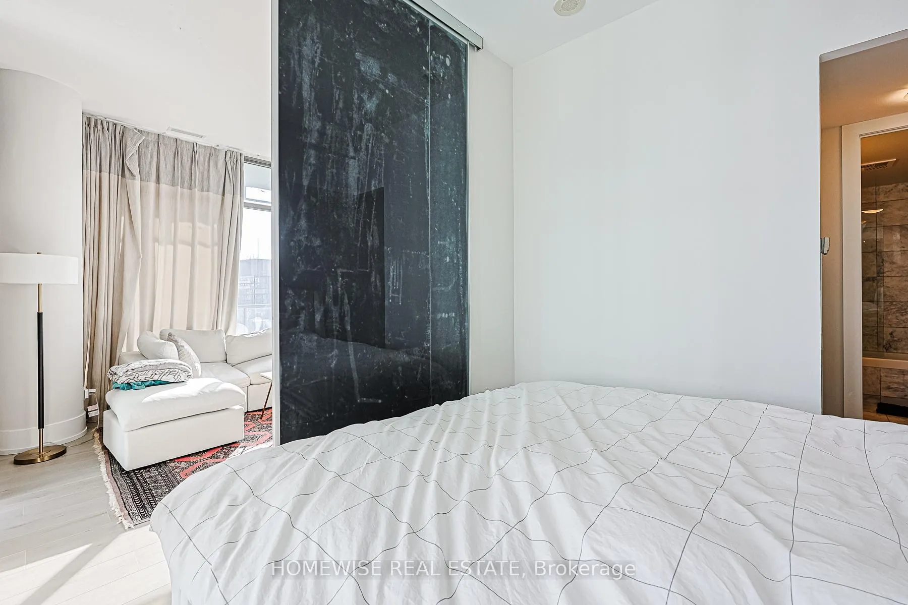 Photo 38 of Unit 4203, 33 Charles Street E, Toronto, Church-Yonge Corridor — HOMEH