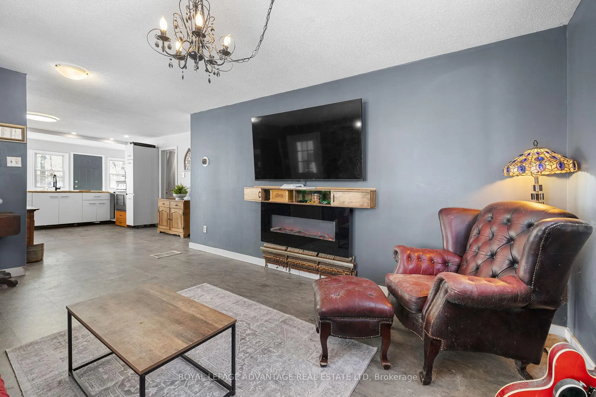 Photo 5 of 3752 Scotch Line Road, Tay Valley, Bathurst/Burgess & Sherbrooke (North Burgess) Twp — HOMEH