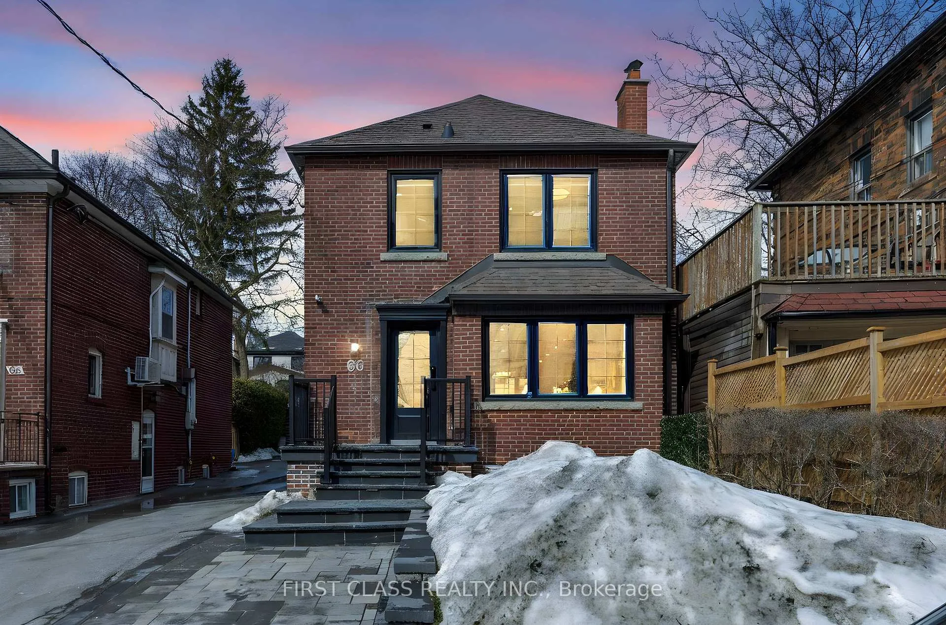 Front of 66 Willowbank Boulevard