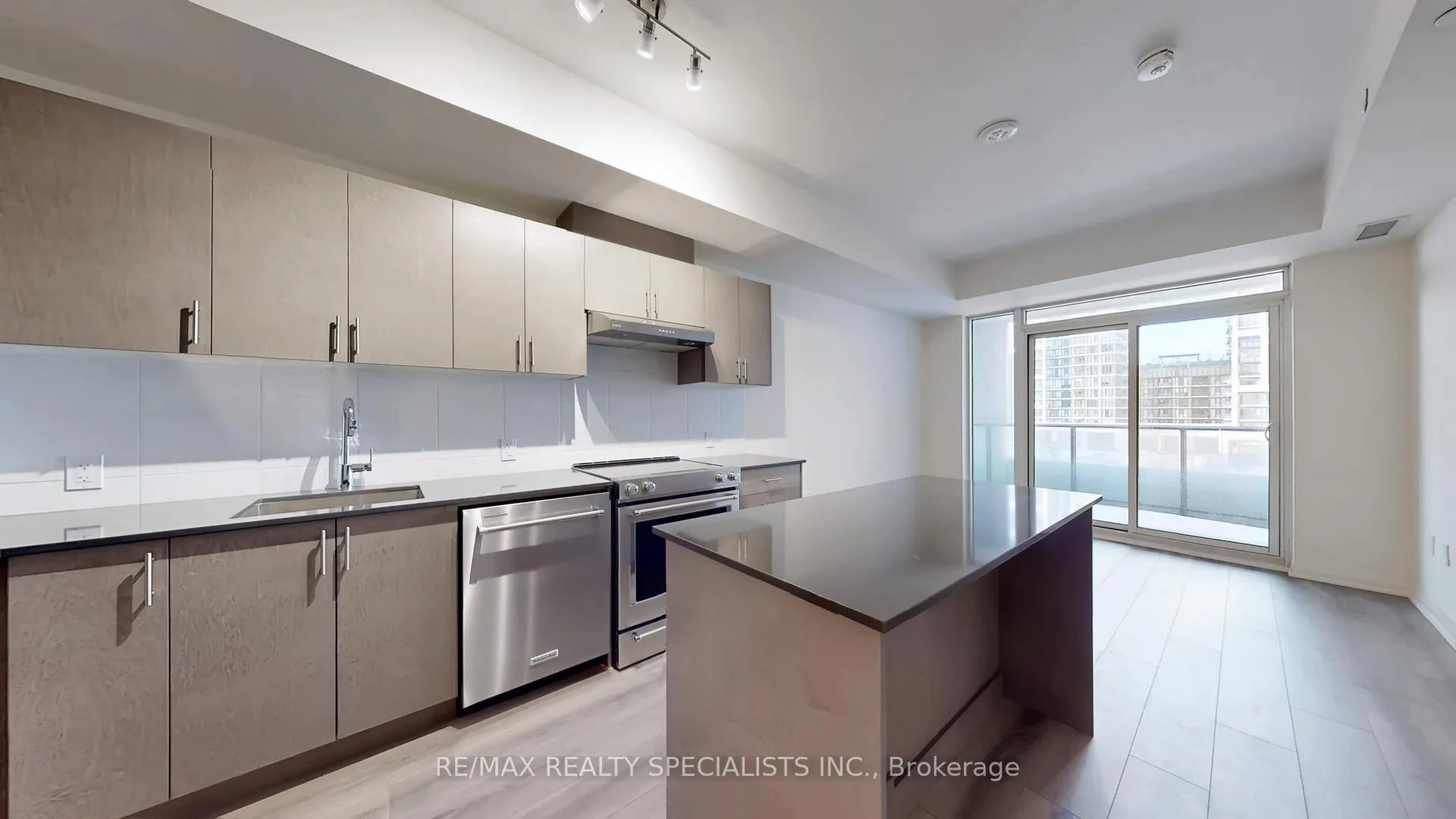 Photo 16 of Unit 334, 8960 Jane Street, Vaughan, Vellore Village — HOMEH