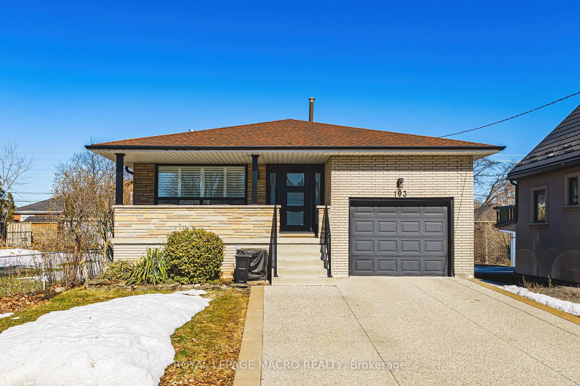 Photo 2 of 103 Empress Avenue, Hamilton, Centremount — HOMEH