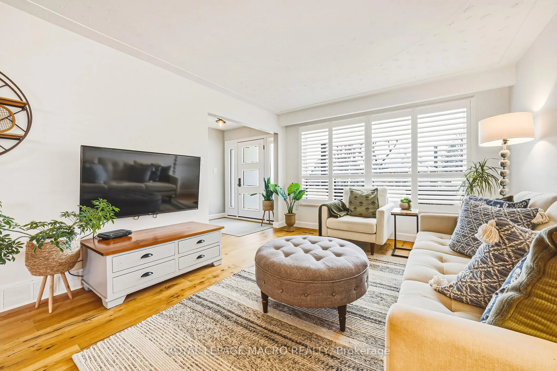 Photo 8 of 103 Empress Avenue, Hamilton, Centremount — HOMEH
