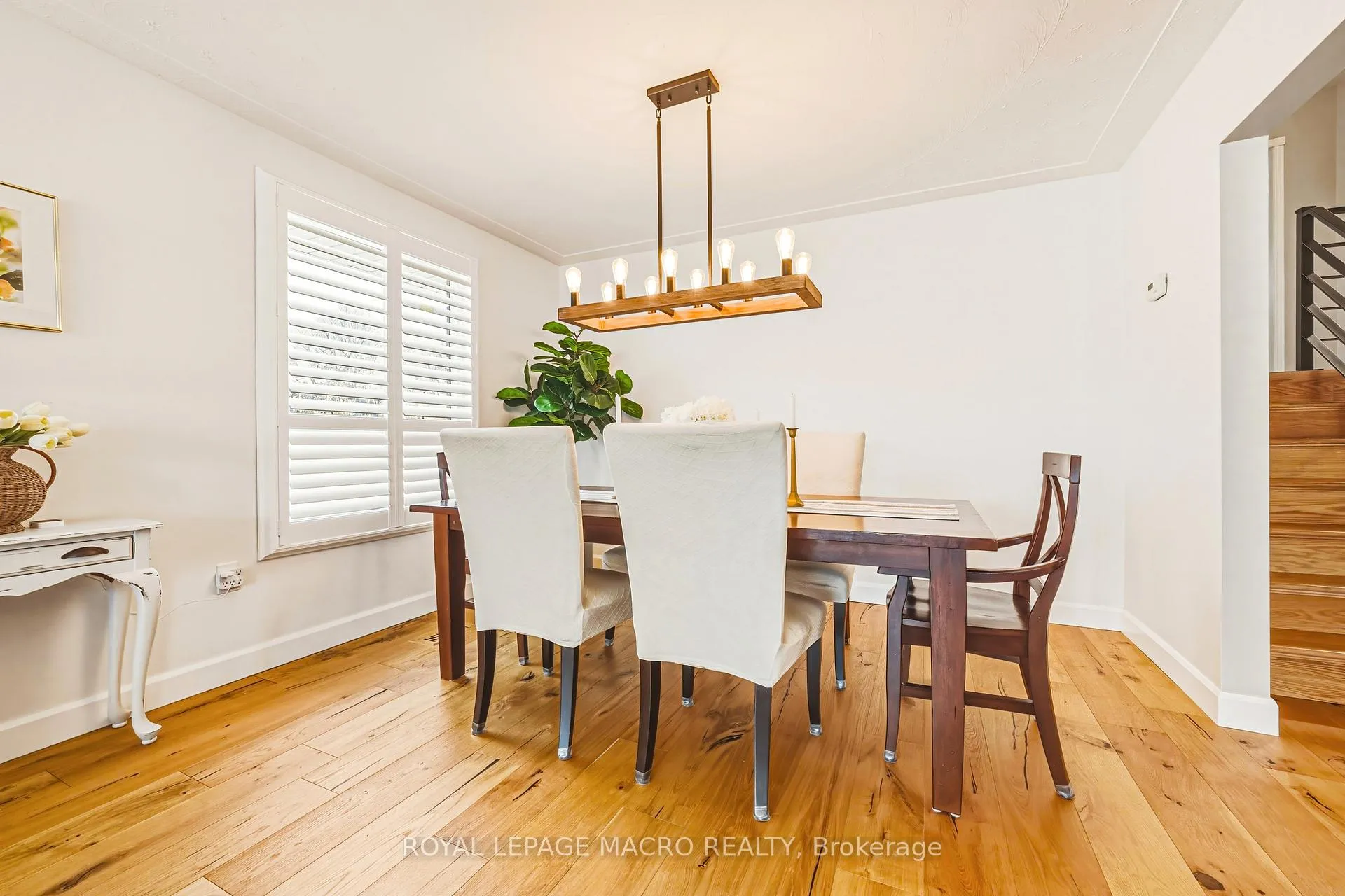 Photo 9 of 103 Empress Avenue, Hamilton, Centremount — HOMEH