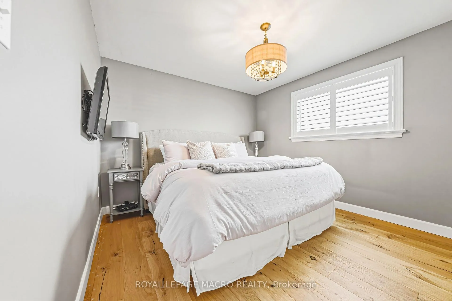 Photo 17 of 103 Empress Avenue, Hamilton, Centremount — HOMEH