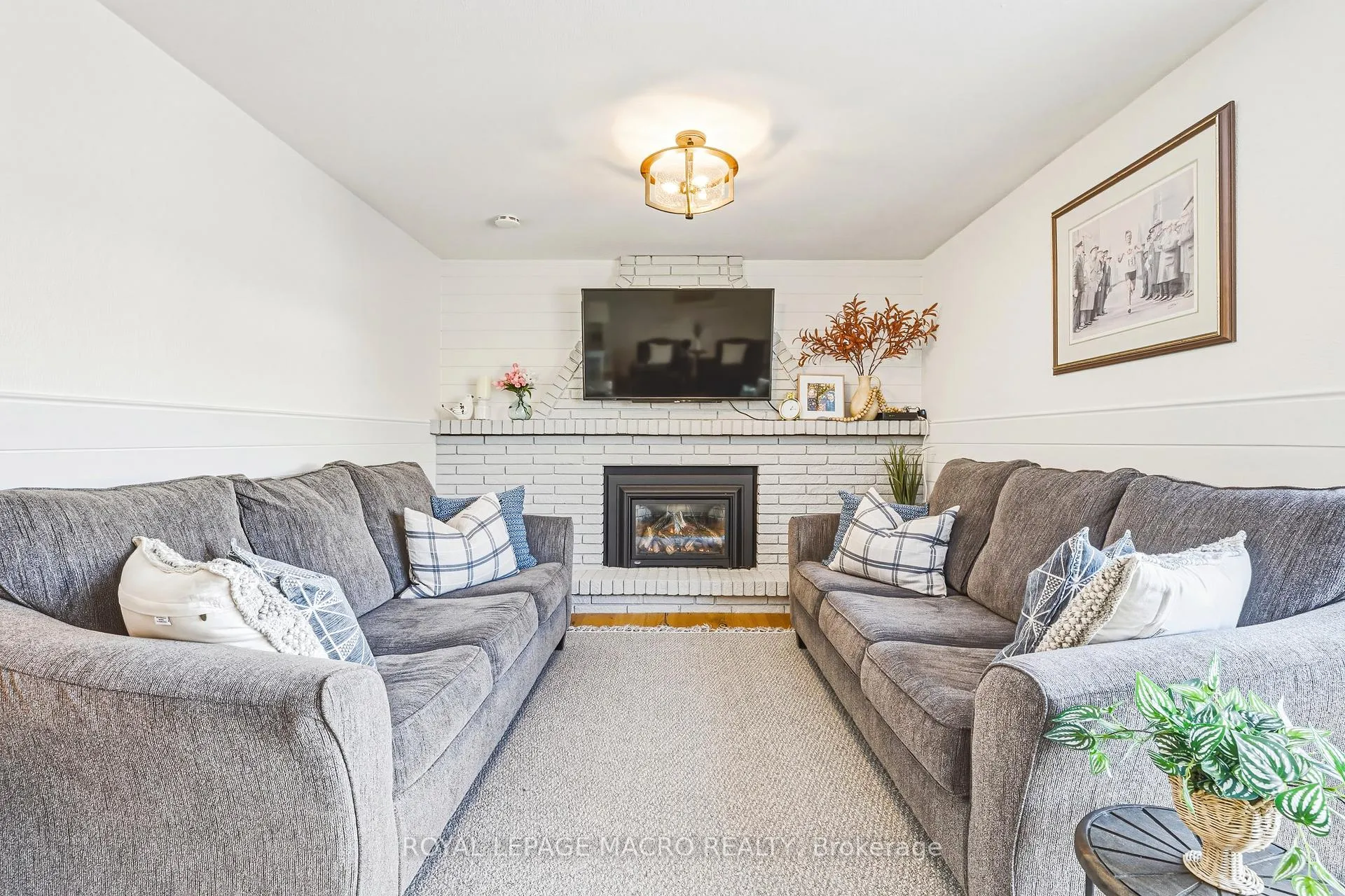 Photo 25 of 103 Empress Avenue, Hamilton, Centremount — HOMEH