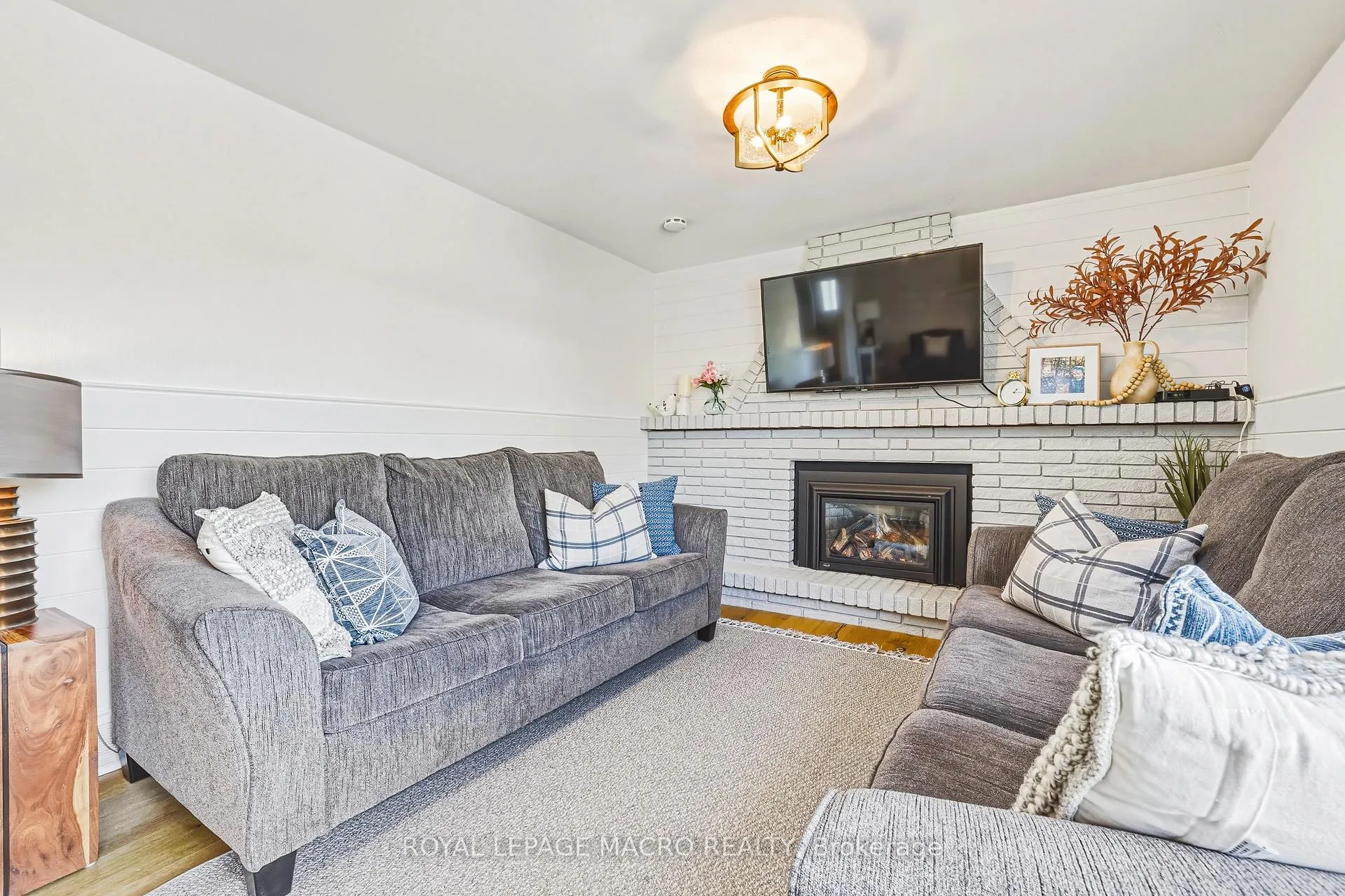 Photo 26 of 103 Empress Avenue, Hamilton, Centremount — HOMEH