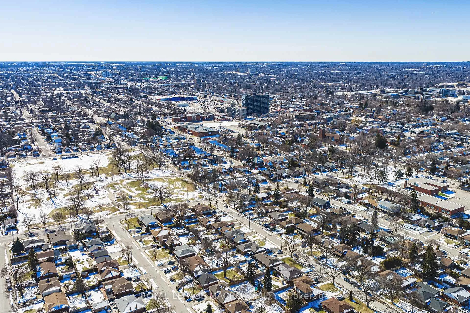 Photo 43 of 103 Empress Avenue, Hamilton, Centremount — HOMEH