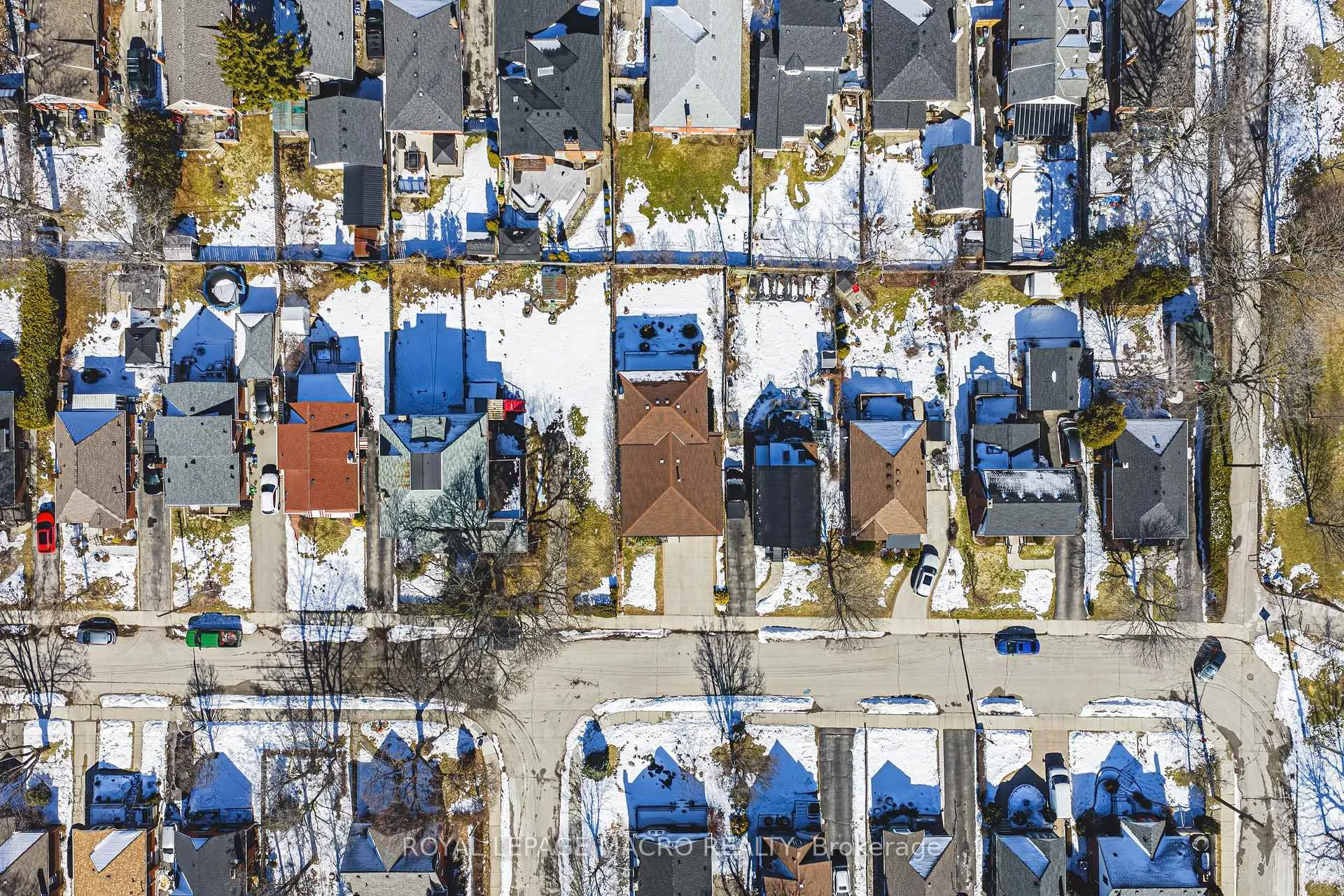 Photo 46 of 103 Empress Avenue, Hamilton, Centremount — HOMEH