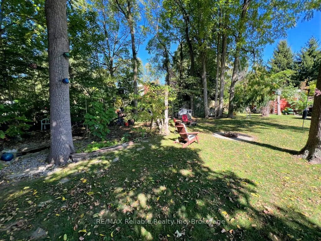 Photo 5 of 12 Sarnia Street, Bluewater, Bayfield — HOMEH