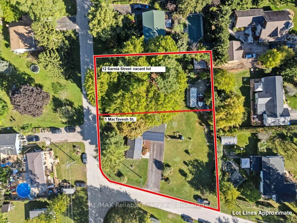 Photo 9 of 12 Sarnia Street, Bluewater, Bayfield — HOMEH