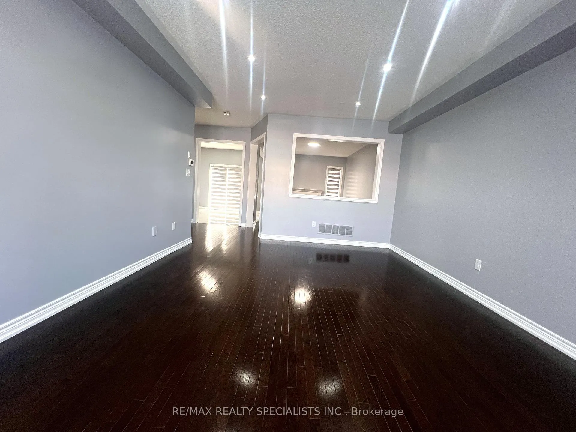 Photo 5 of Unit Upper L, 4 Freedom Oaks Trail, Brampton, Bram East — HOMEH