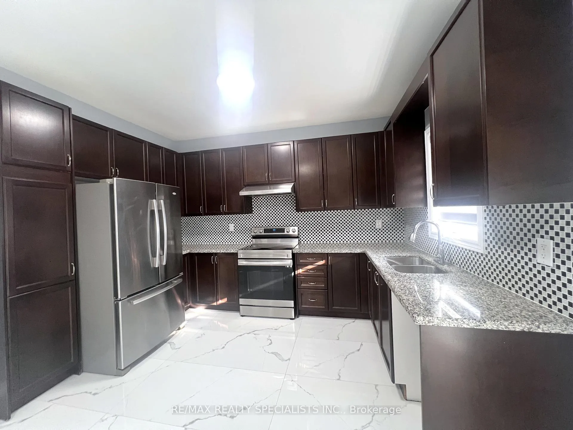 Photo 12 of Unit Upper L, 4 Freedom Oaks Trail, Brampton, Bram East — HOMEH