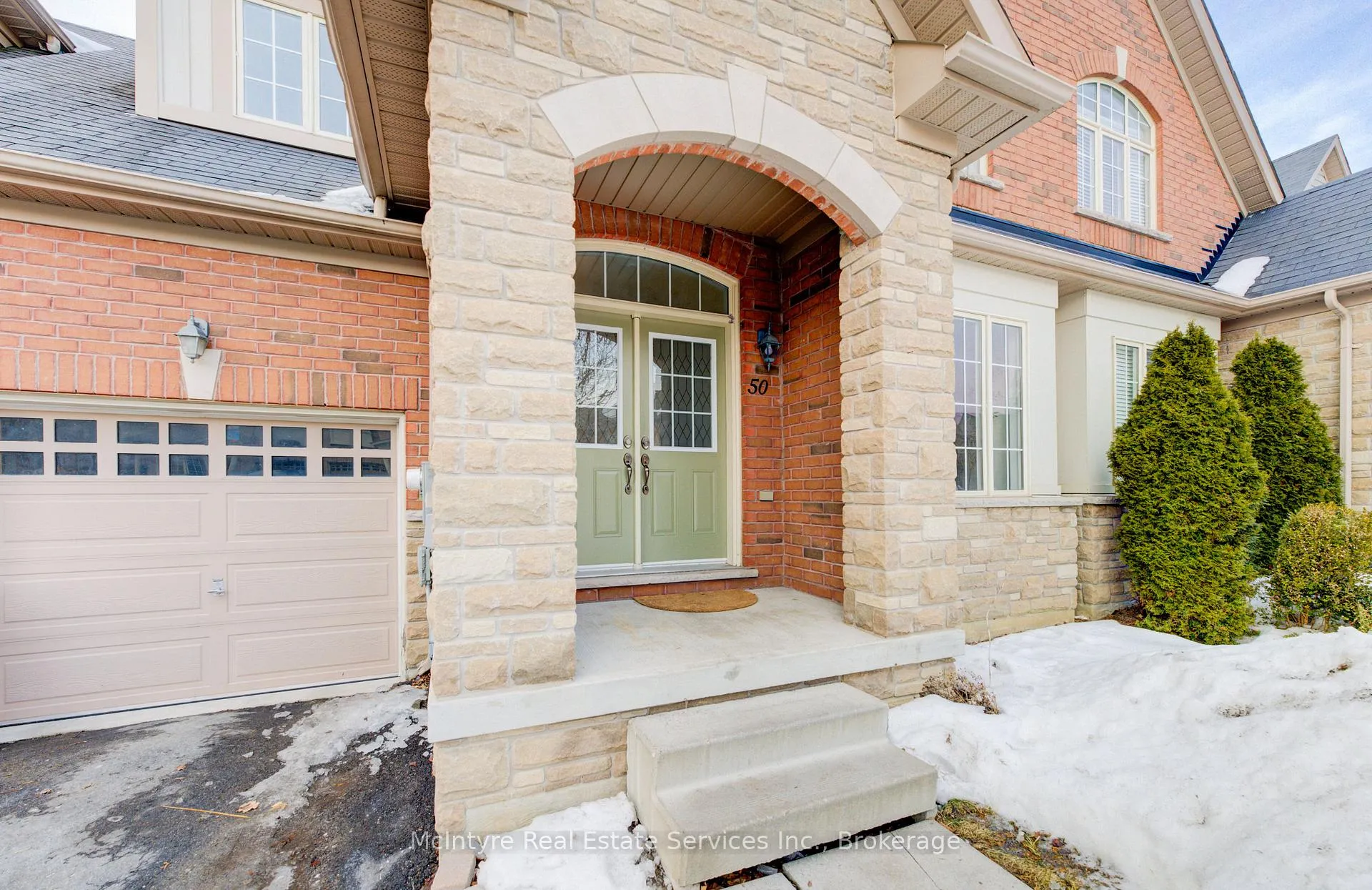 Photo 2 of 50 Naperton Drive, Brampton, Sandringham-Wellington — HOMEH