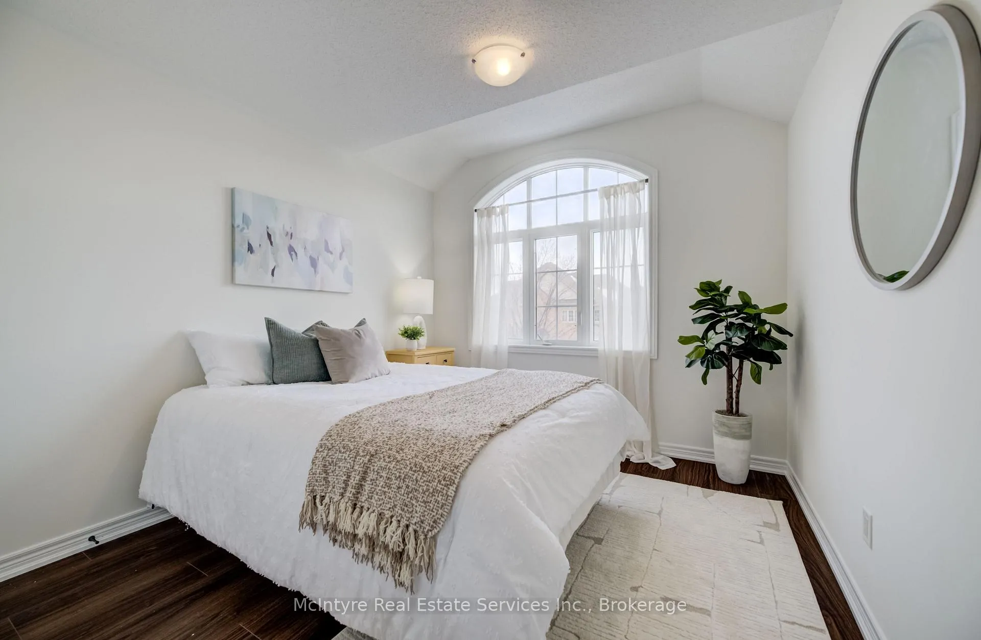 Photo 30 of 50 Naperton Drive, Brampton, Sandringham-Wellington — HOMEH