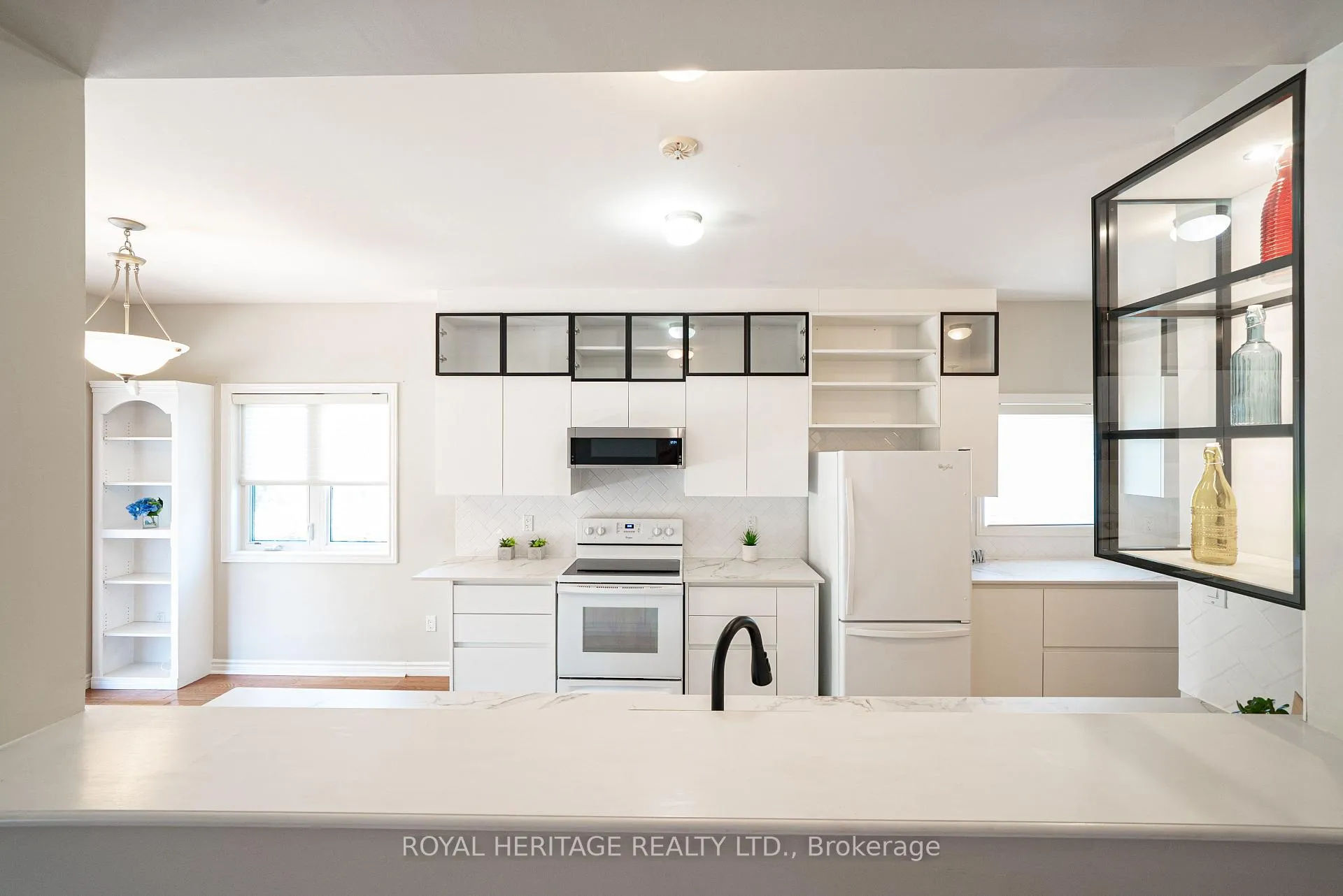 Photo 5 of 58 Elmdale Drive, Prince Edward County, Wellington Ward — HOMEH