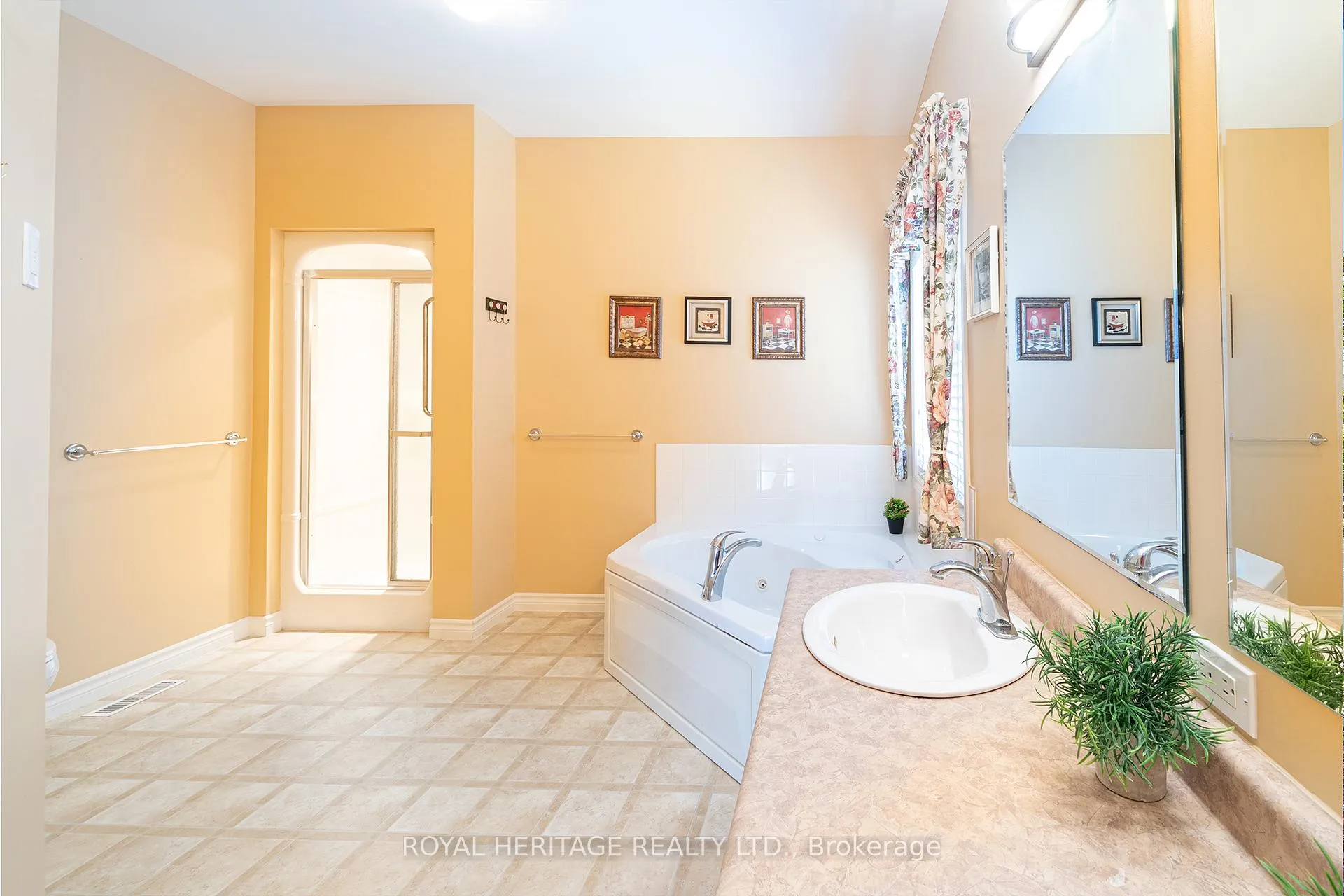 Photo 17 of 58 Elmdale Drive, Prince Edward County, Wellington Ward — HOMEH