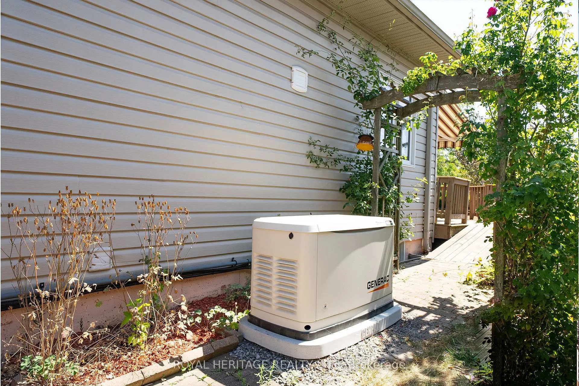 Photo 36 of 58 Elmdale Drive, Prince Edward County, Wellington Ward — HOMEH