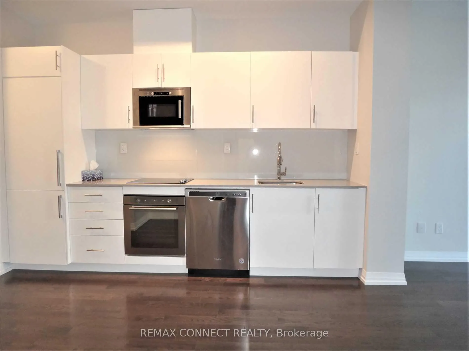 Photo 2 of Unit 819, 460 Adelaide Street E, Toronto, Moss Park — HOMEH