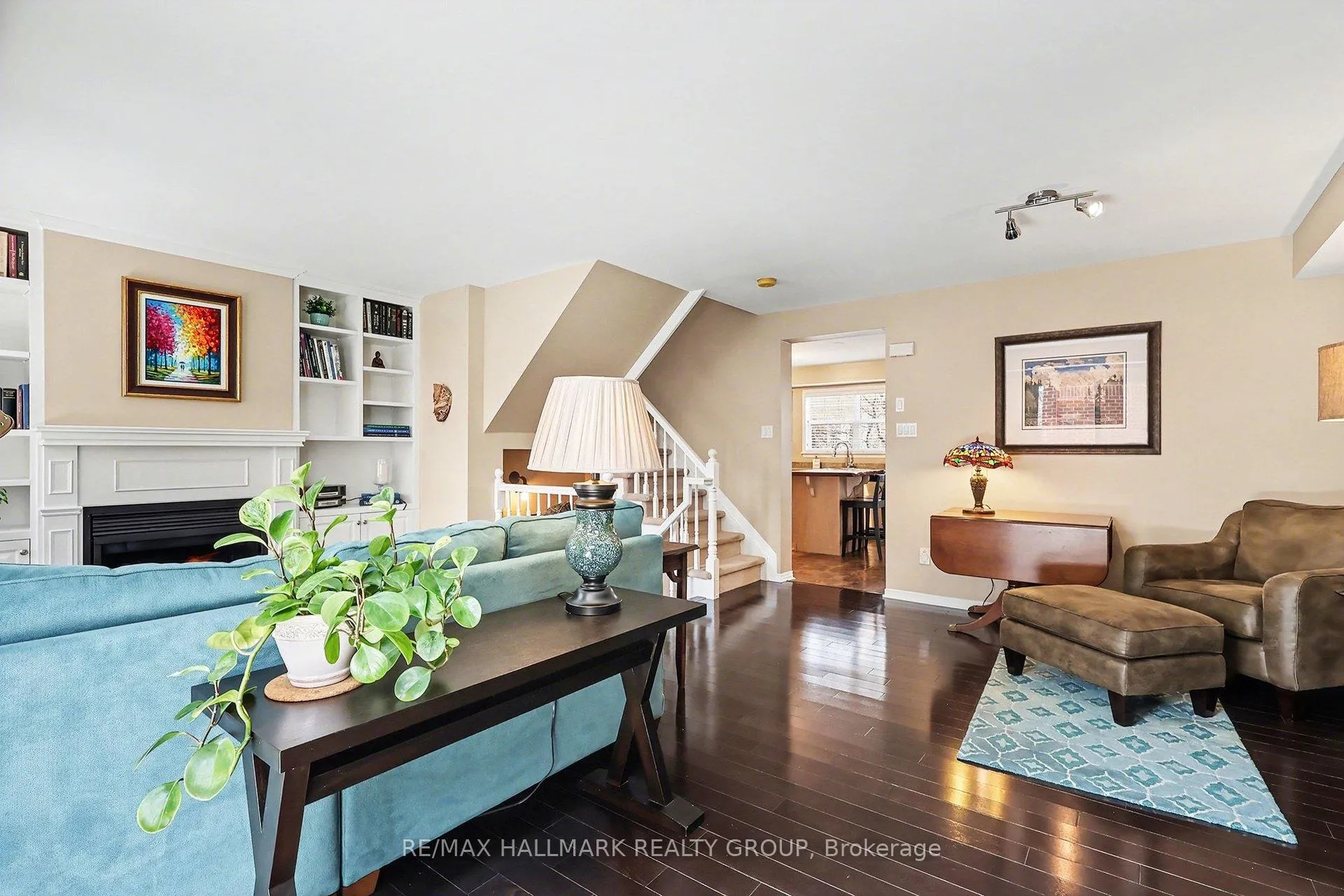 Photo 6 of 78 Jardin Private, Ottawa, Manor Park — HOMEH