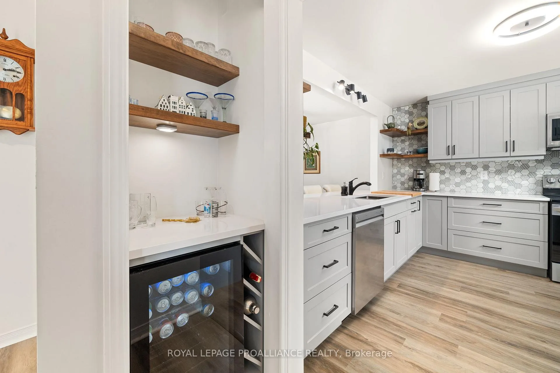 Photo 9 of Unit 12, 179 Herchimer Avenue, Belleville, Belleville Ward — HOMEH